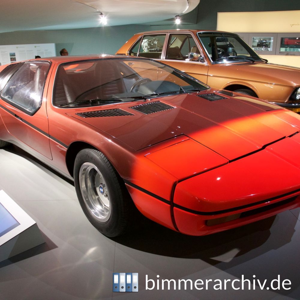 Baureihenarchiv für BMW Fahrzeuge · BMW Turbo · bimmerarchiv.de