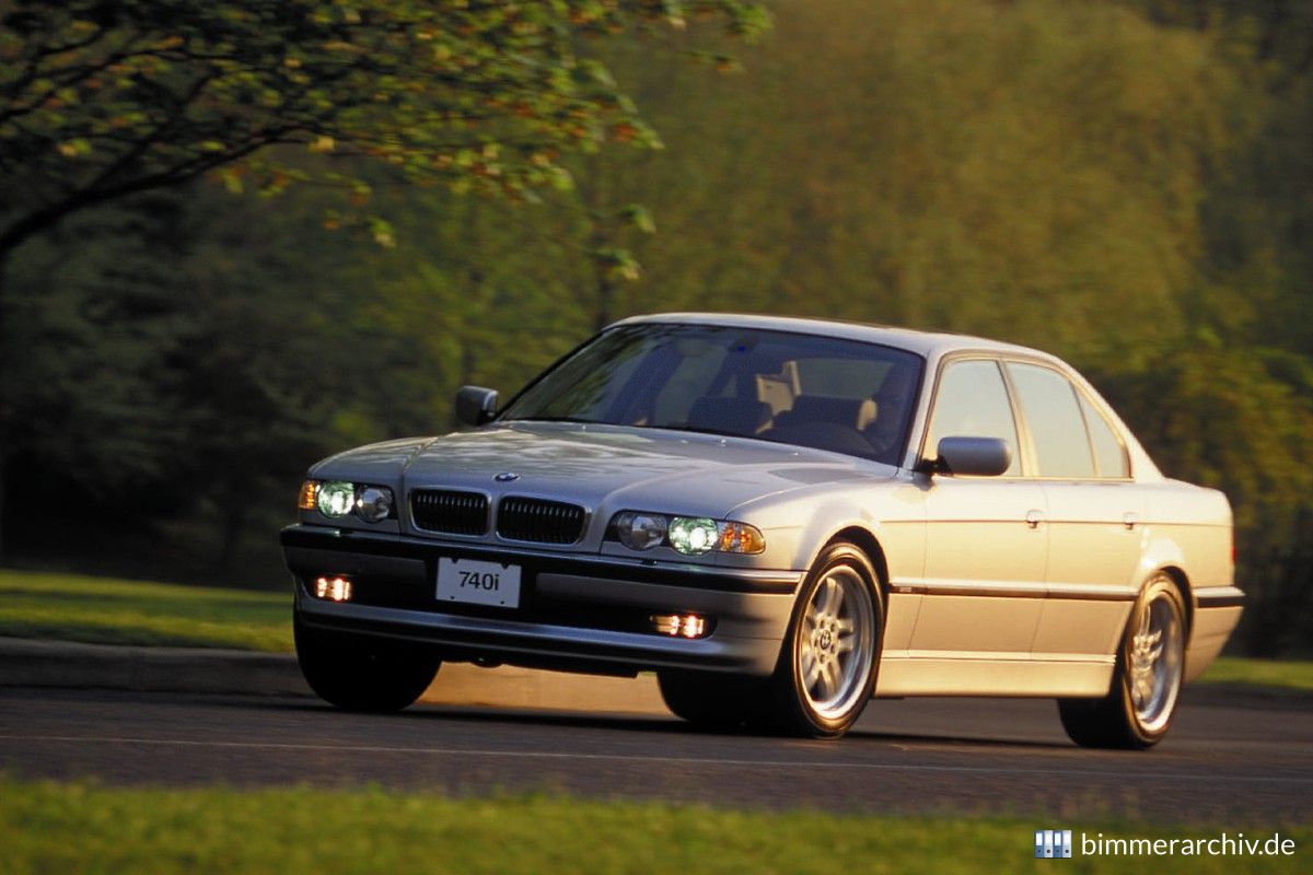 BMW 740i