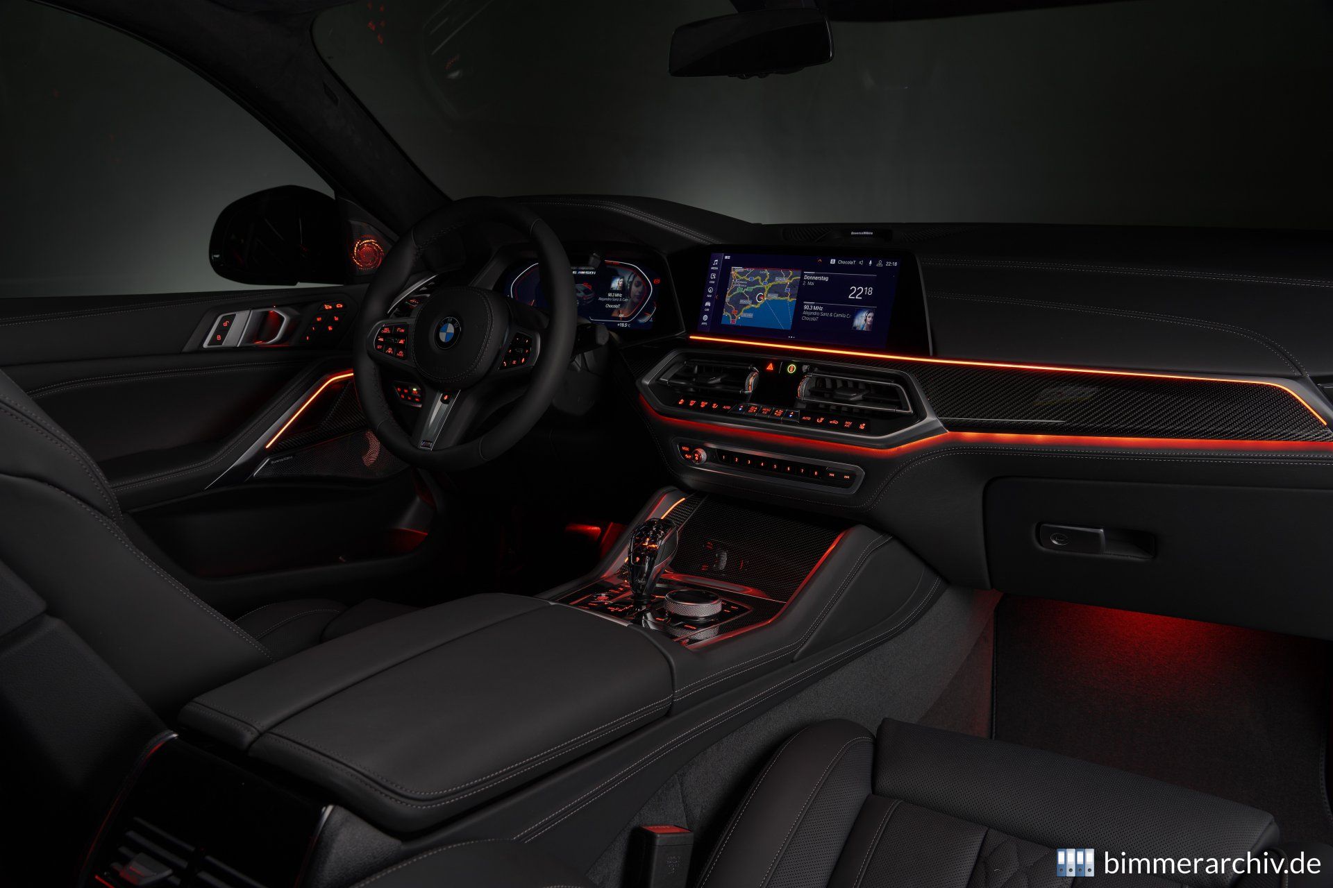 BMW X6 M50i