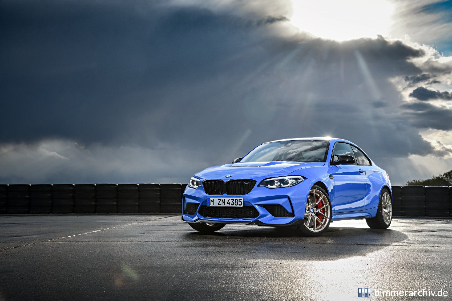 BMW M2 CS