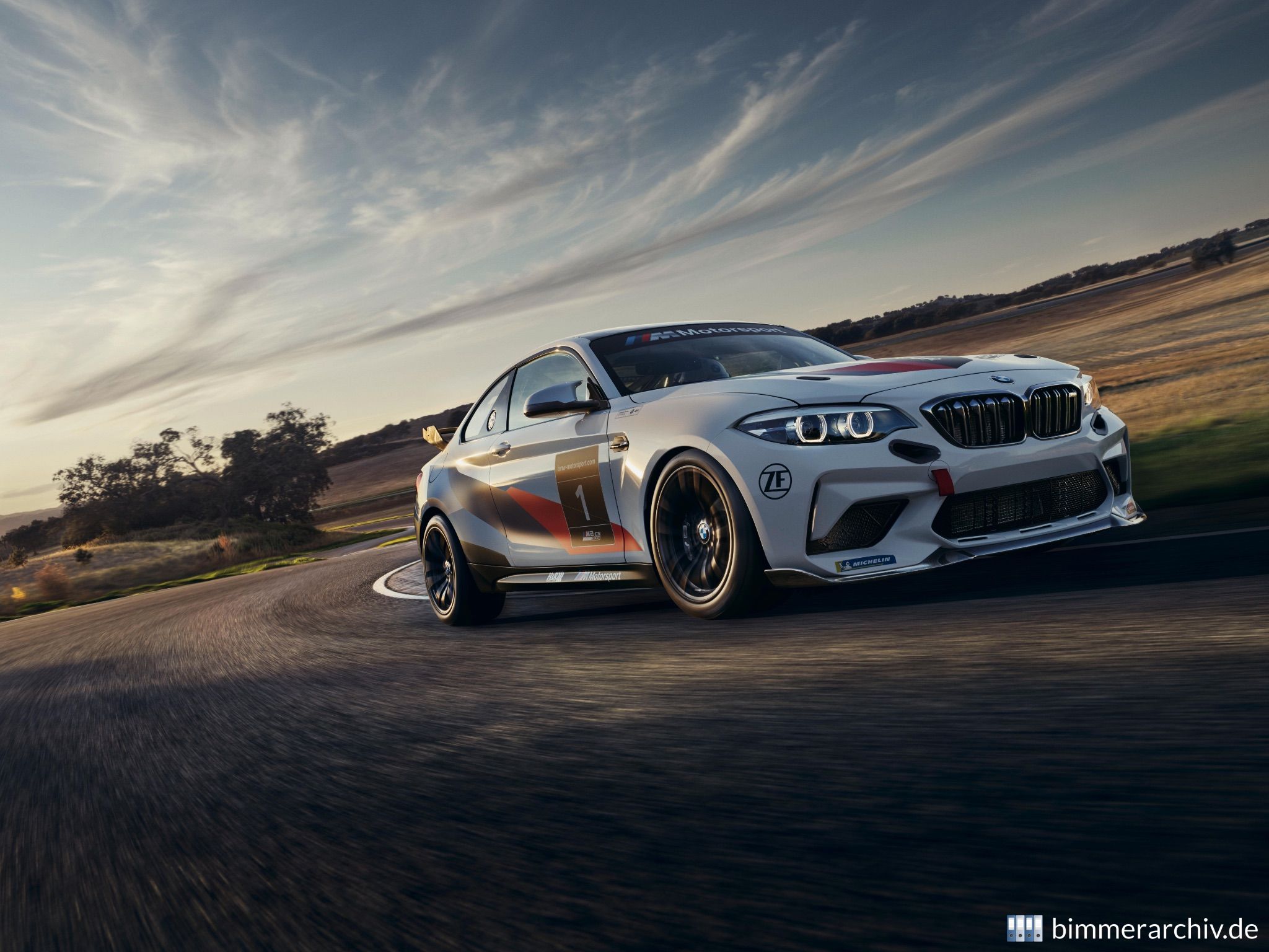 BMW M2 CS Racing