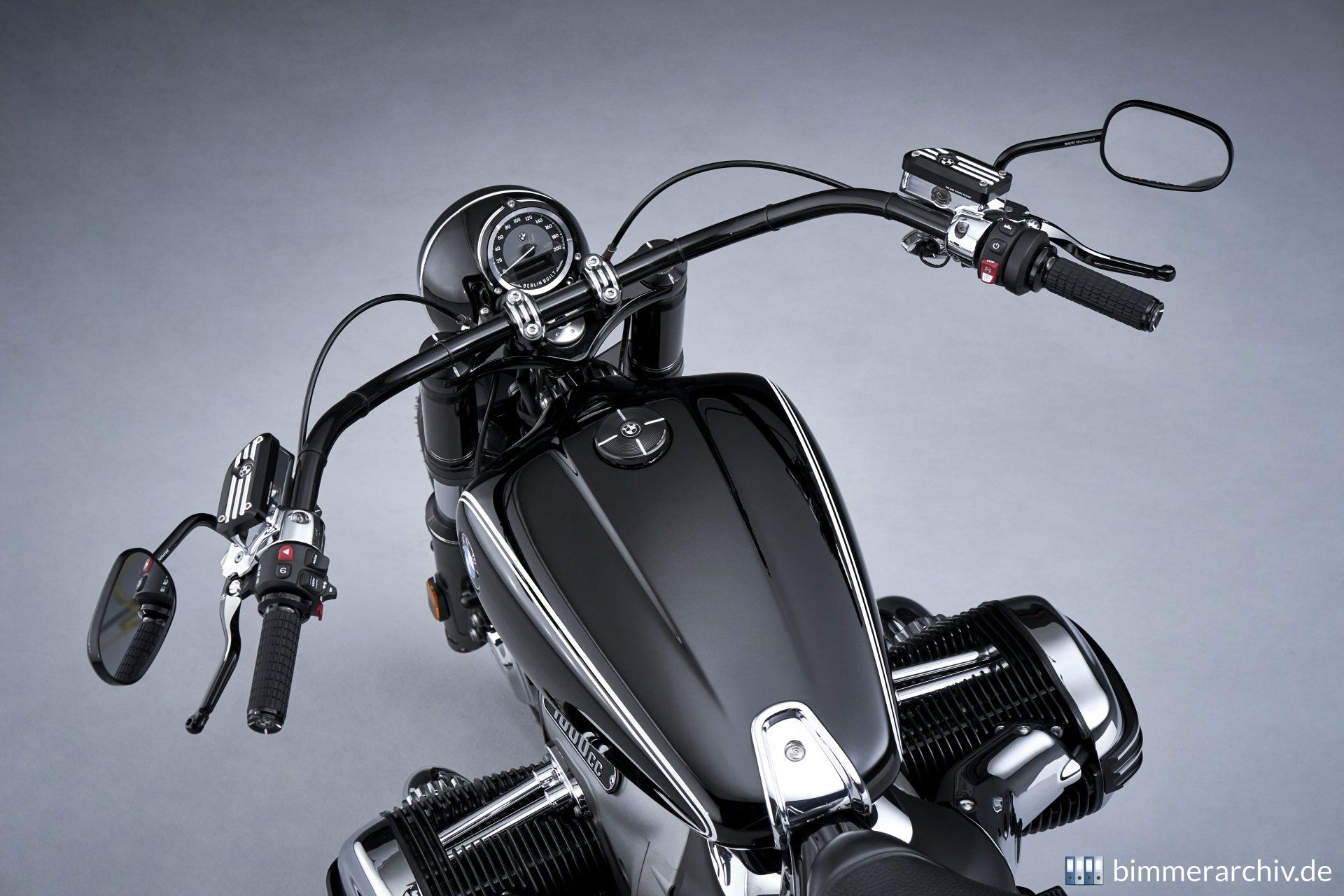 BMW R 18