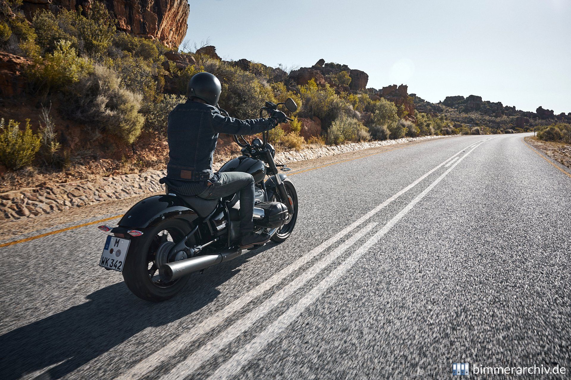 BMW R 18