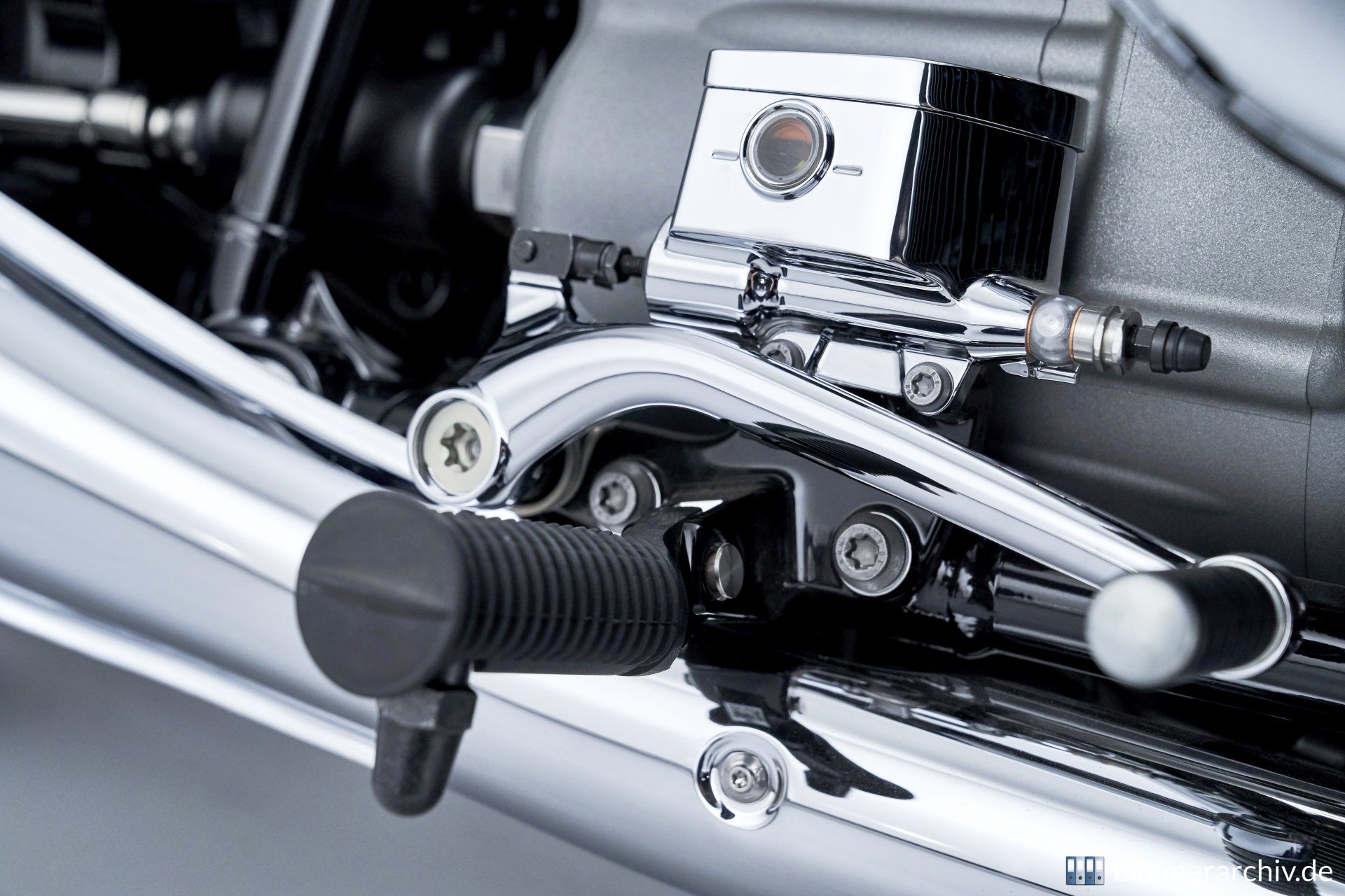 BMW R 18 First Edition