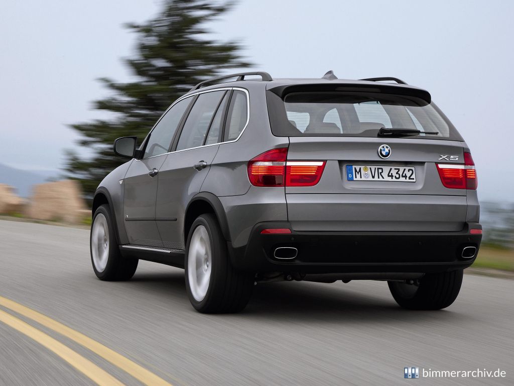 BMW X5 - Sports Activity Vehicle