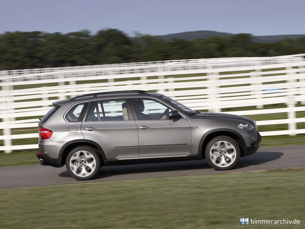 BMW X5 - Sports Activity Vehicle