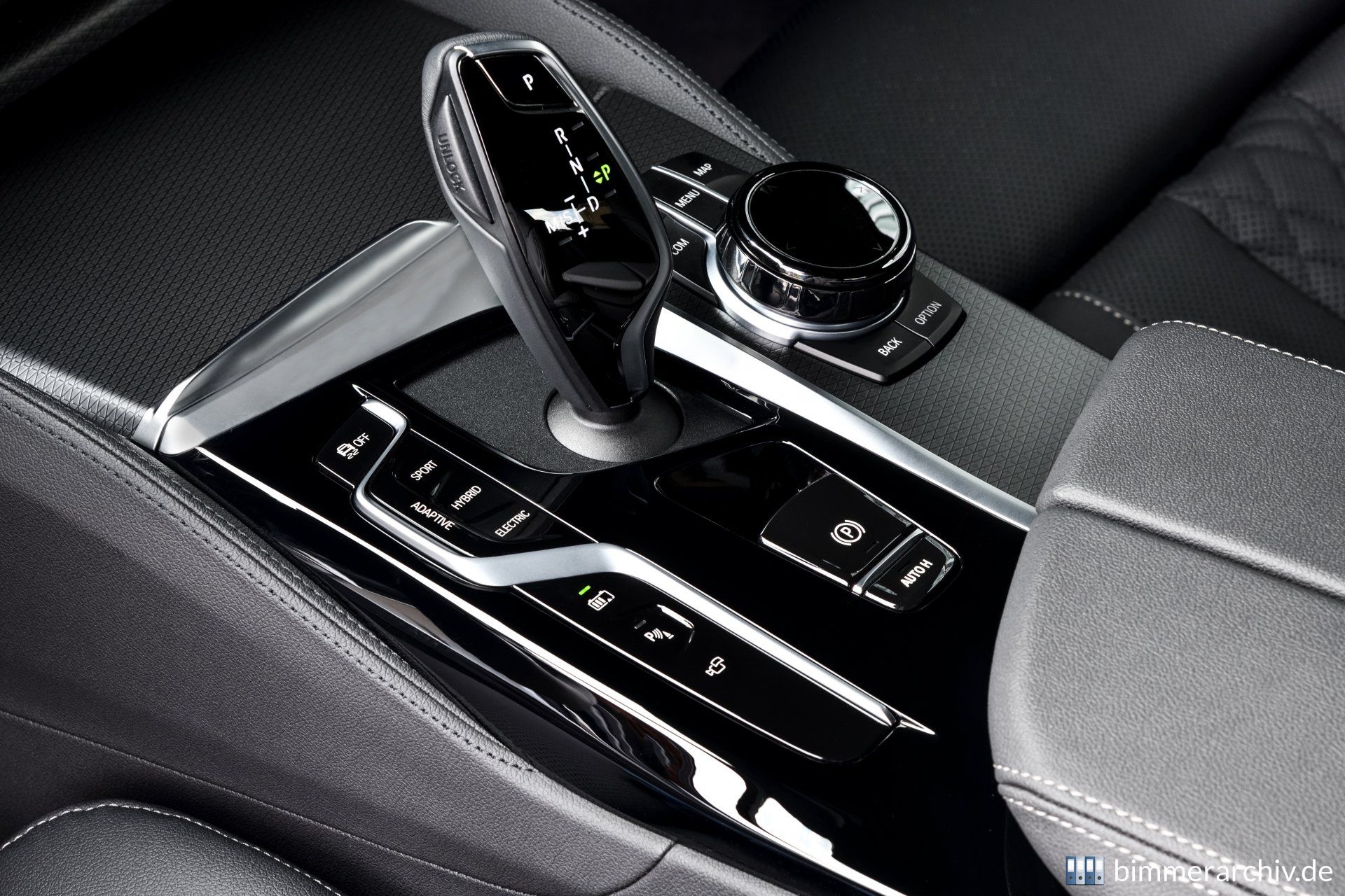 BMW 545e xDrive Limousine