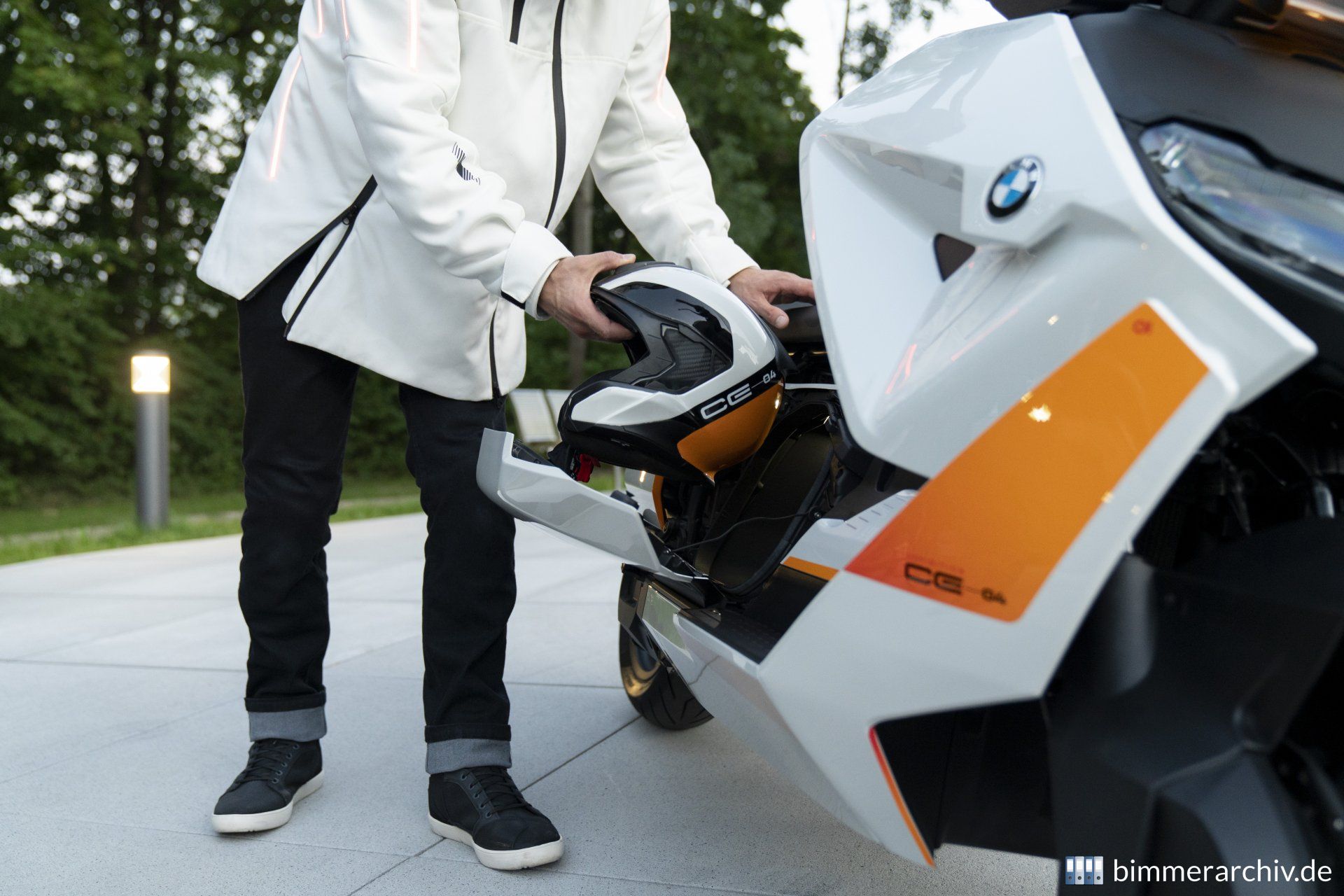 BMW Definition CE 04