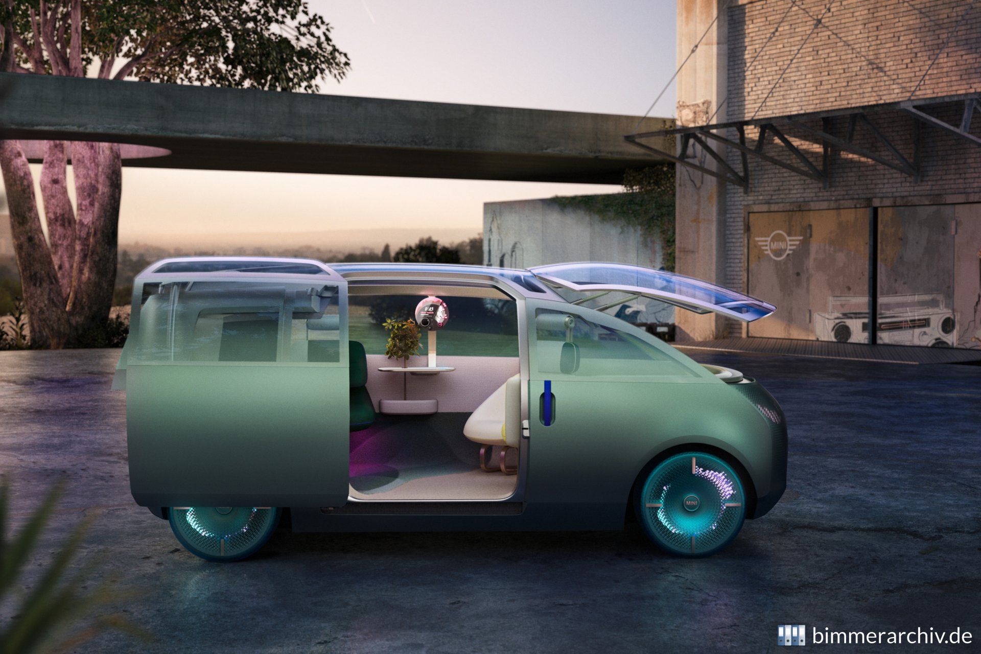 MINI Vision Urbanaut