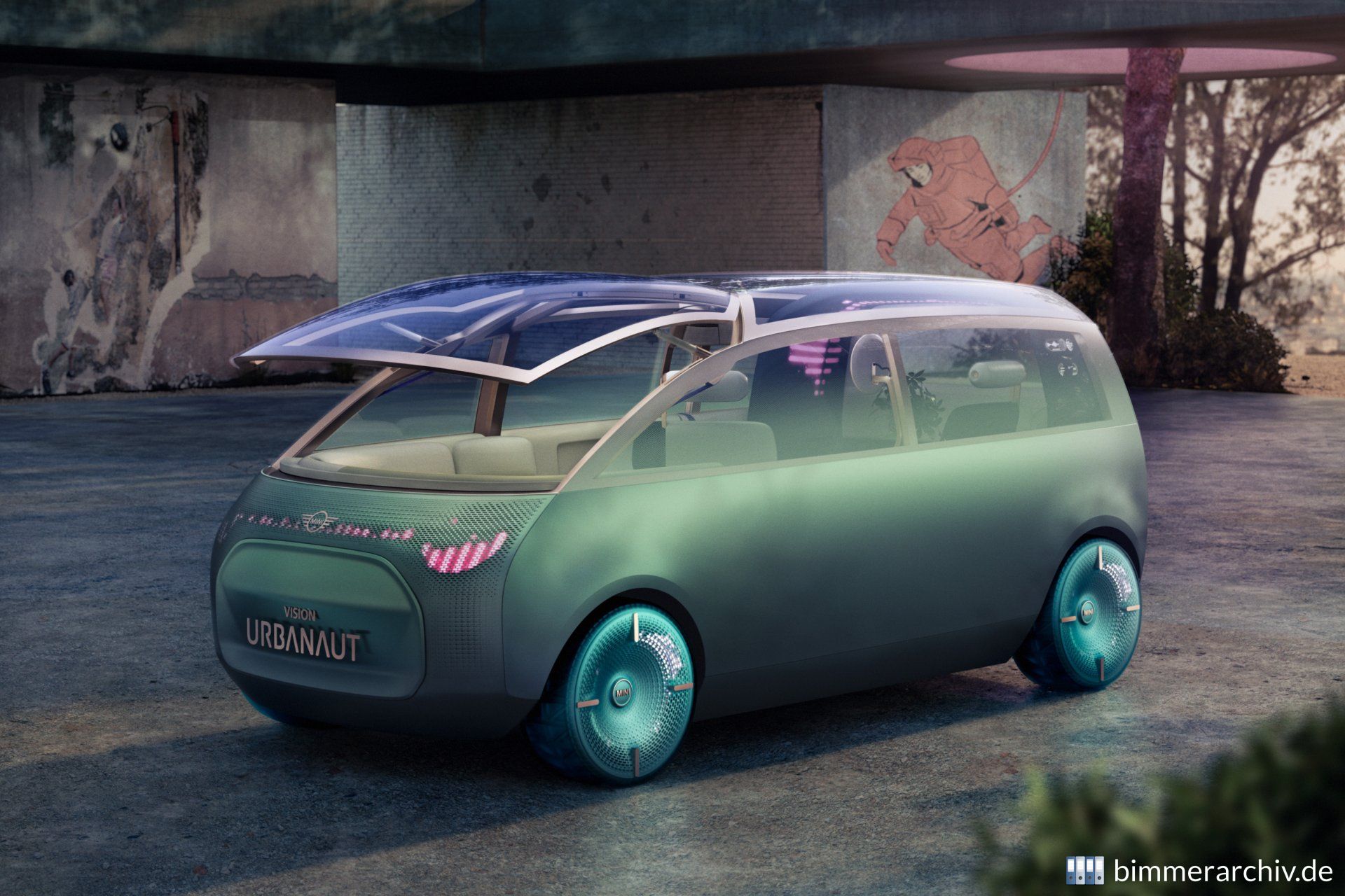 MINI Vision Urbanaut