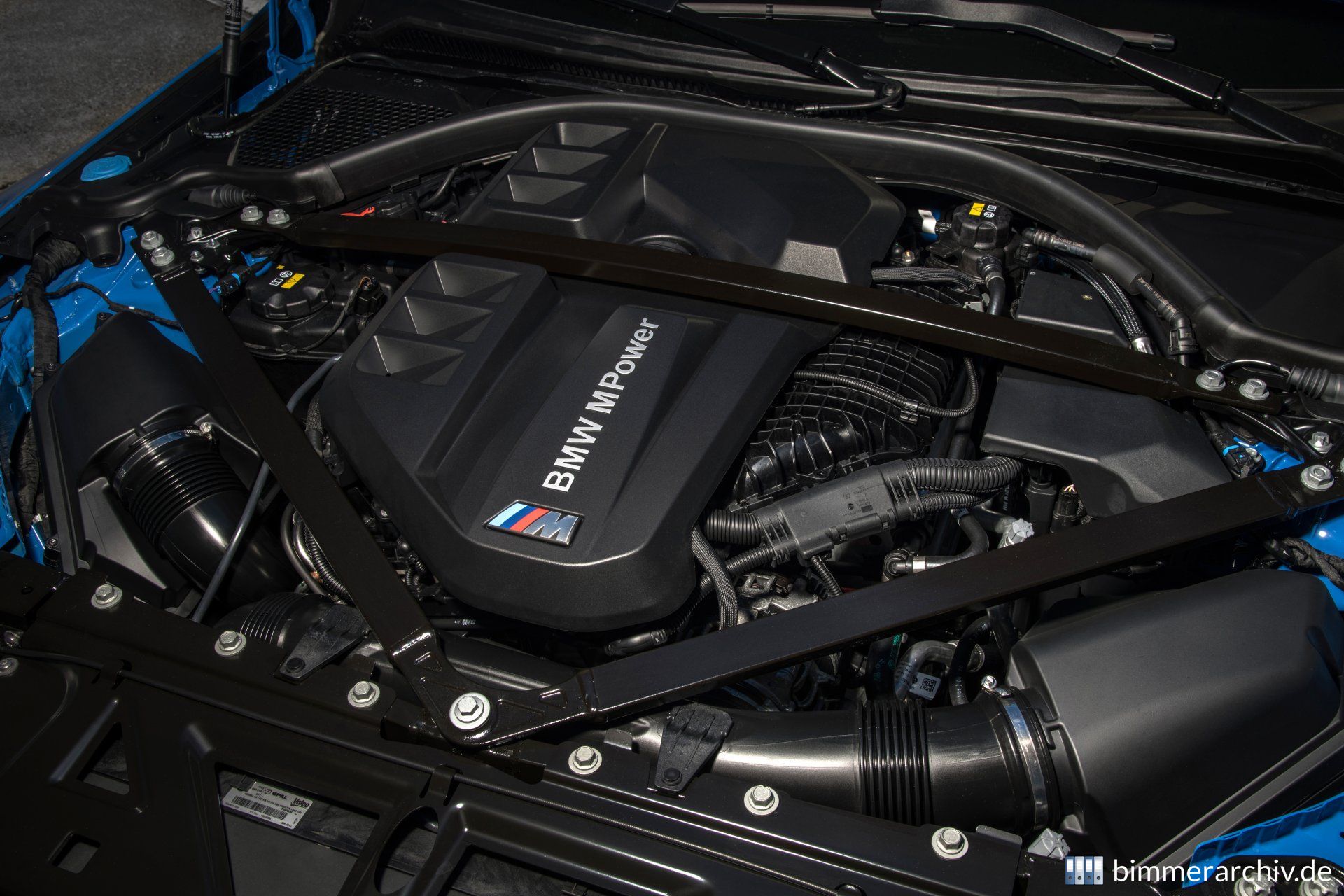 BMW M4 Competition Coupé mit M xDrive
