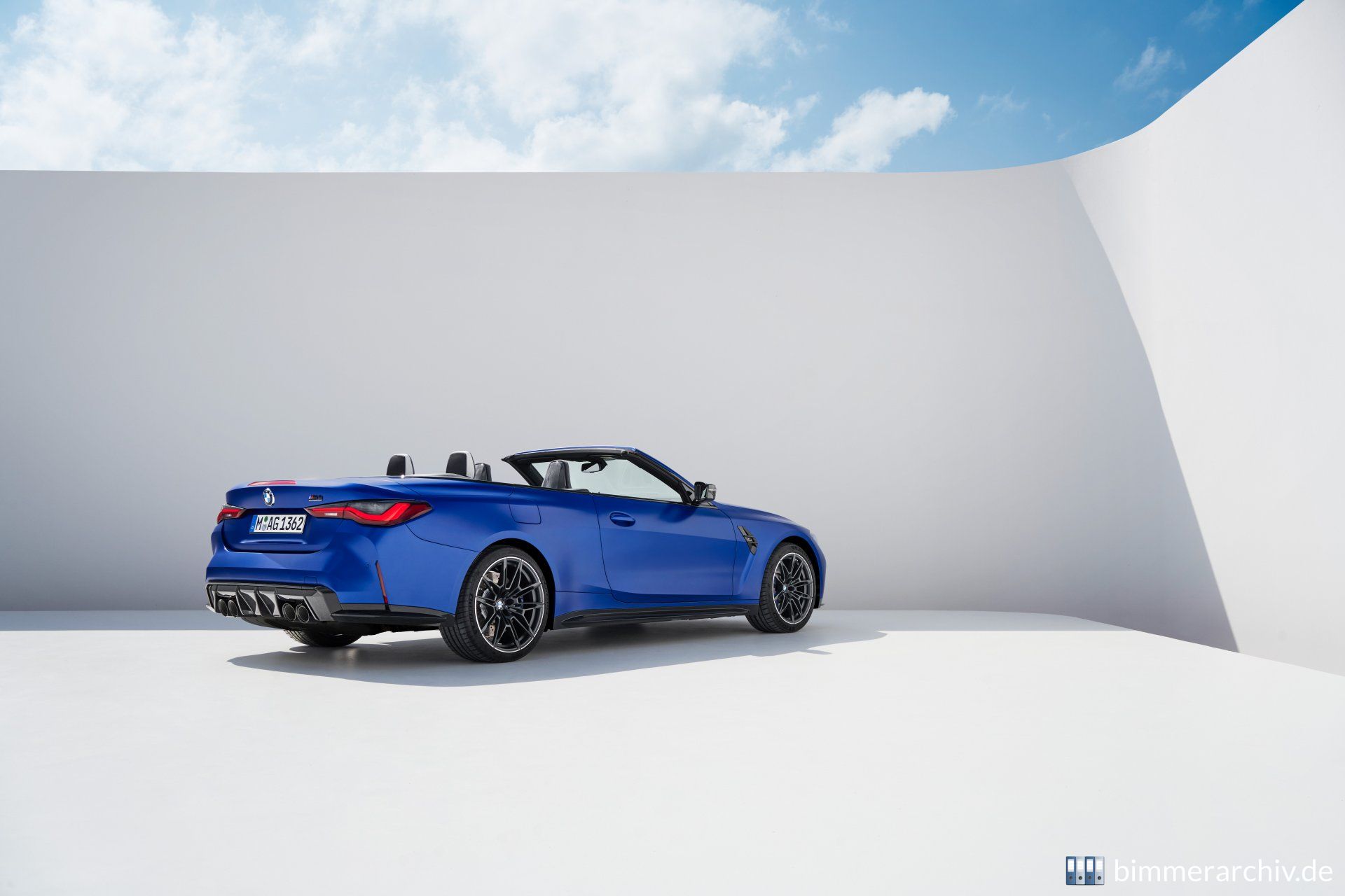 BMW M4 Competition Cabrio mit M xDrive
