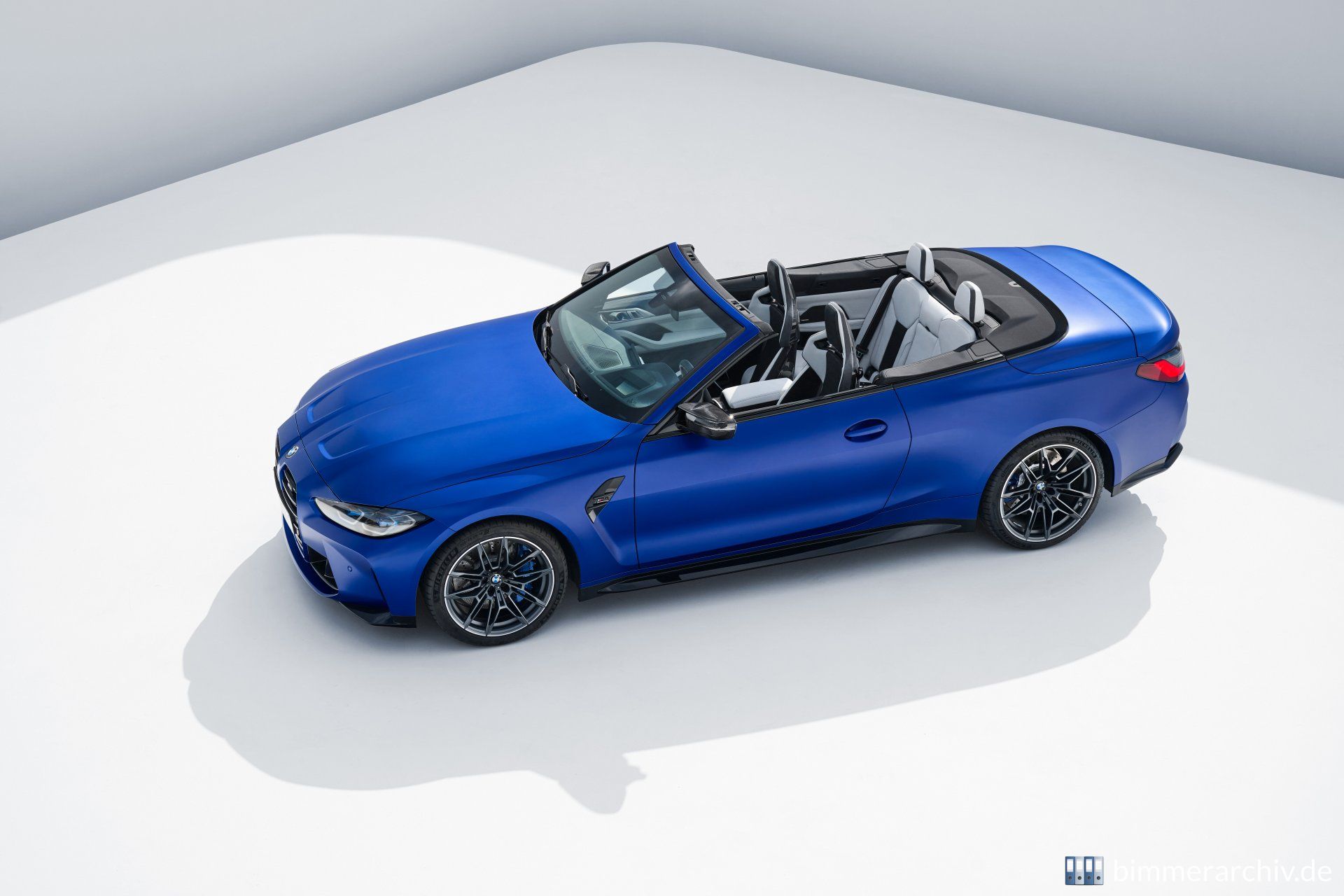 BMW M4 Competition Cabrio mit M xDrive