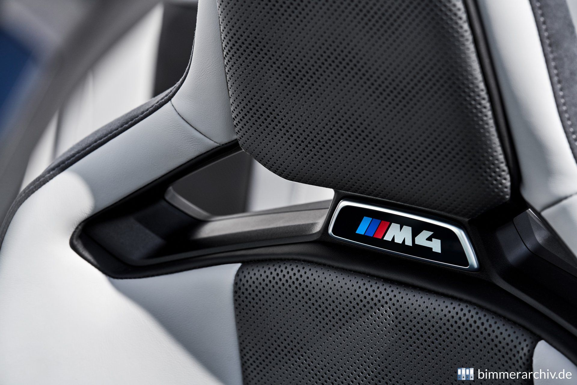 BMW M4 Competition Cabrio mit M xDrive