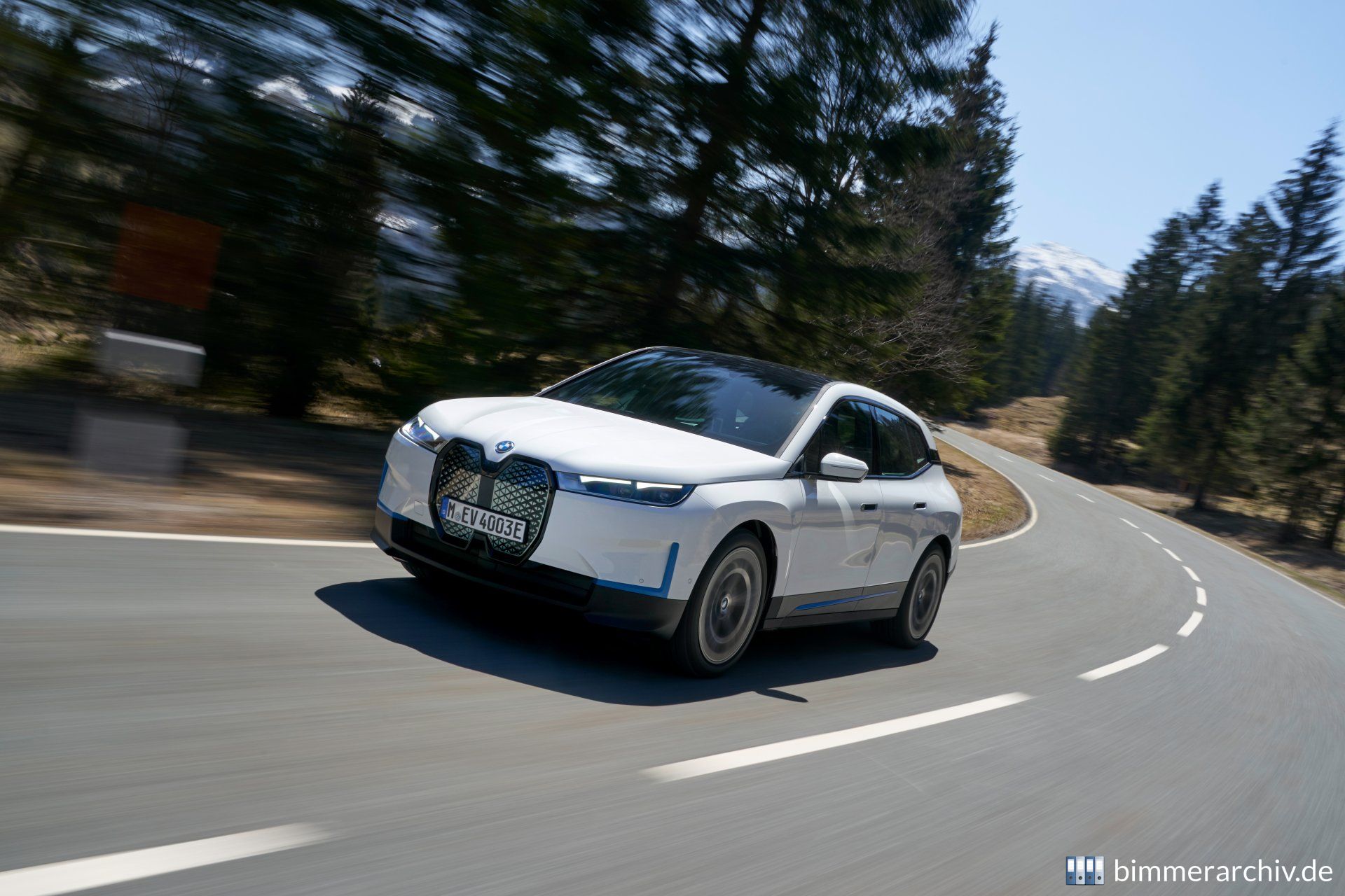 BMW iX xDrive40