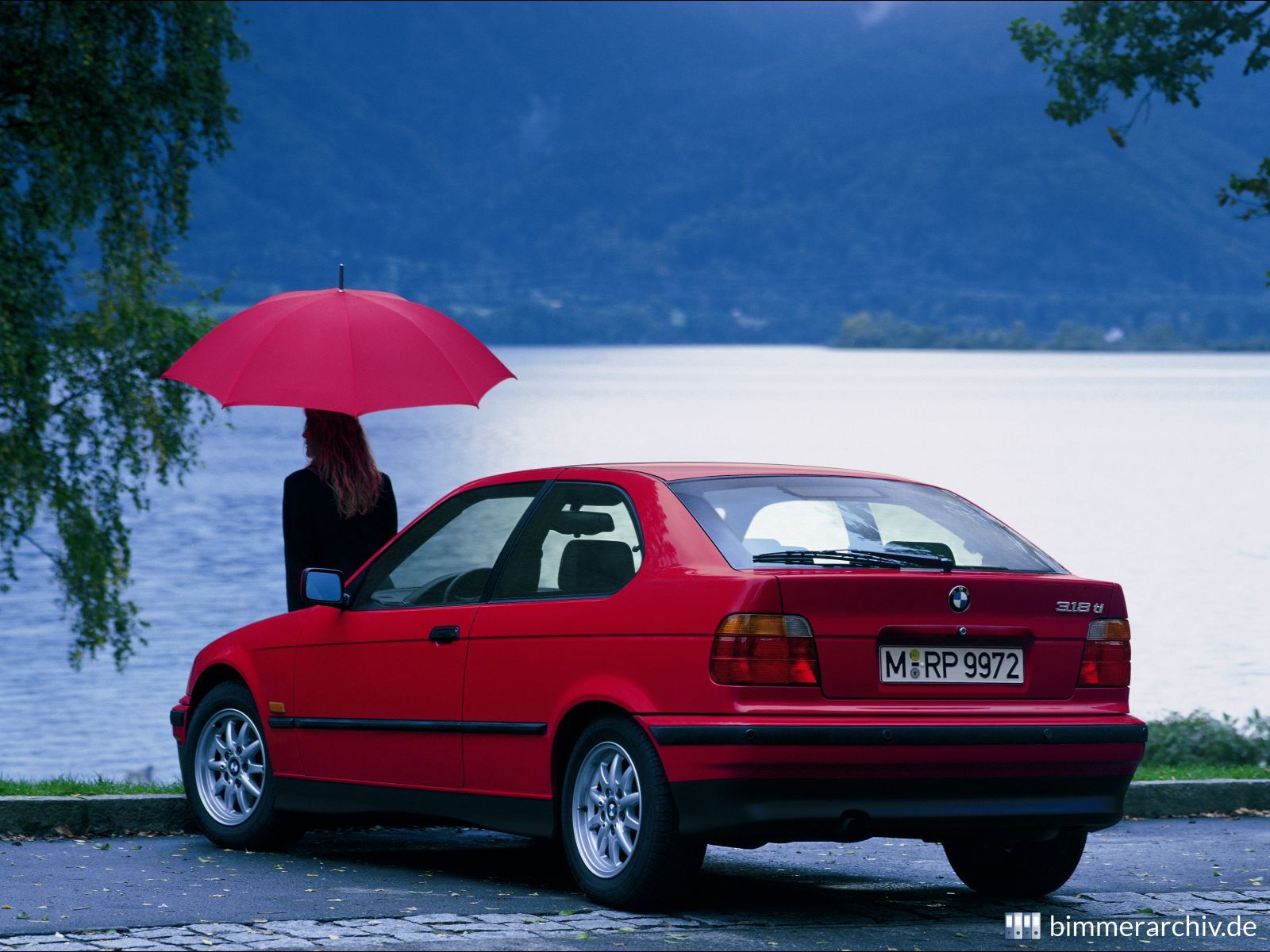 BMW 318ti compact