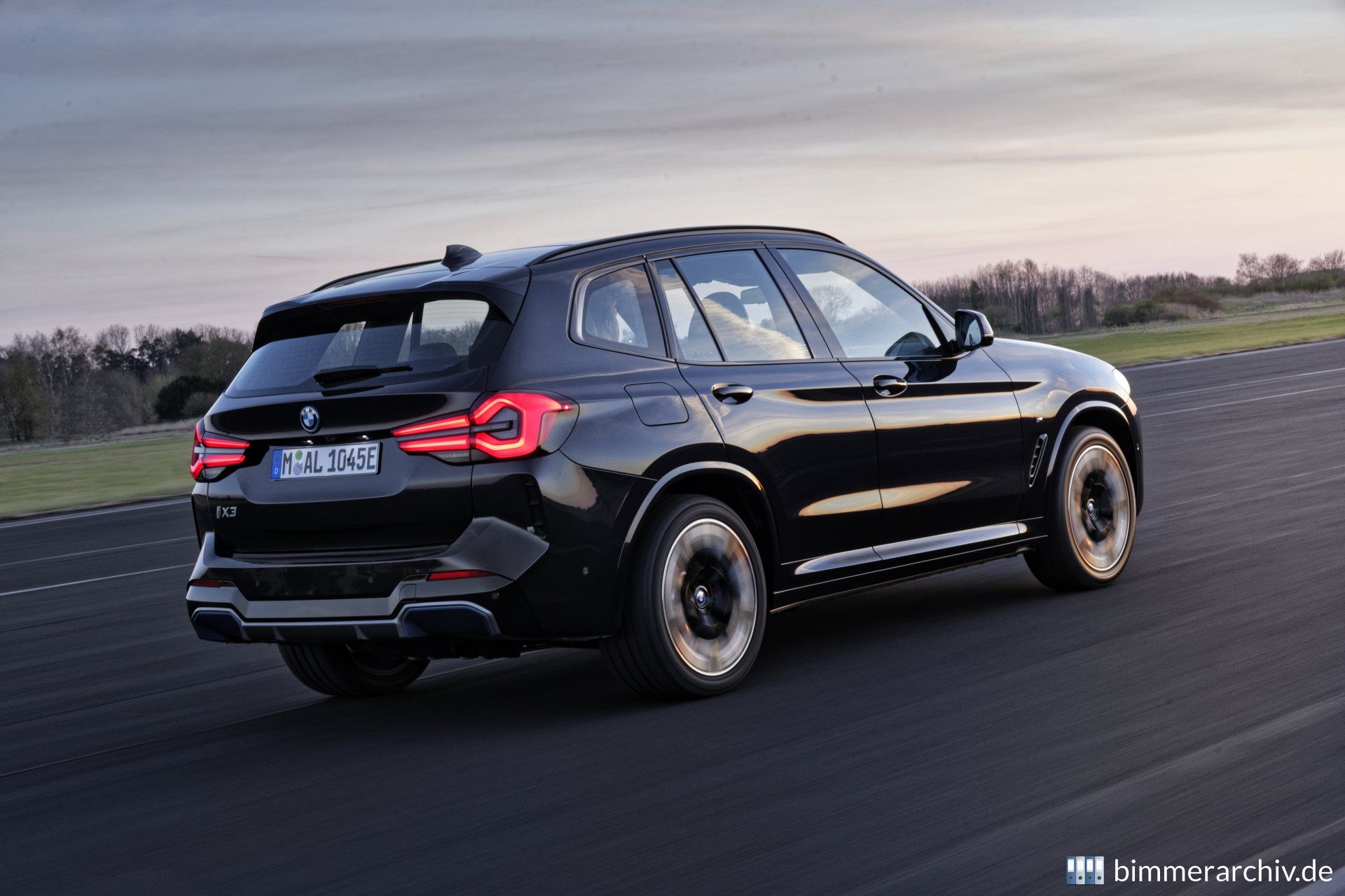 BMW iX3