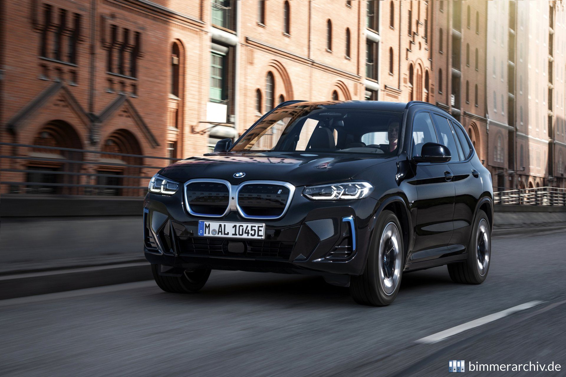 BMW iX3