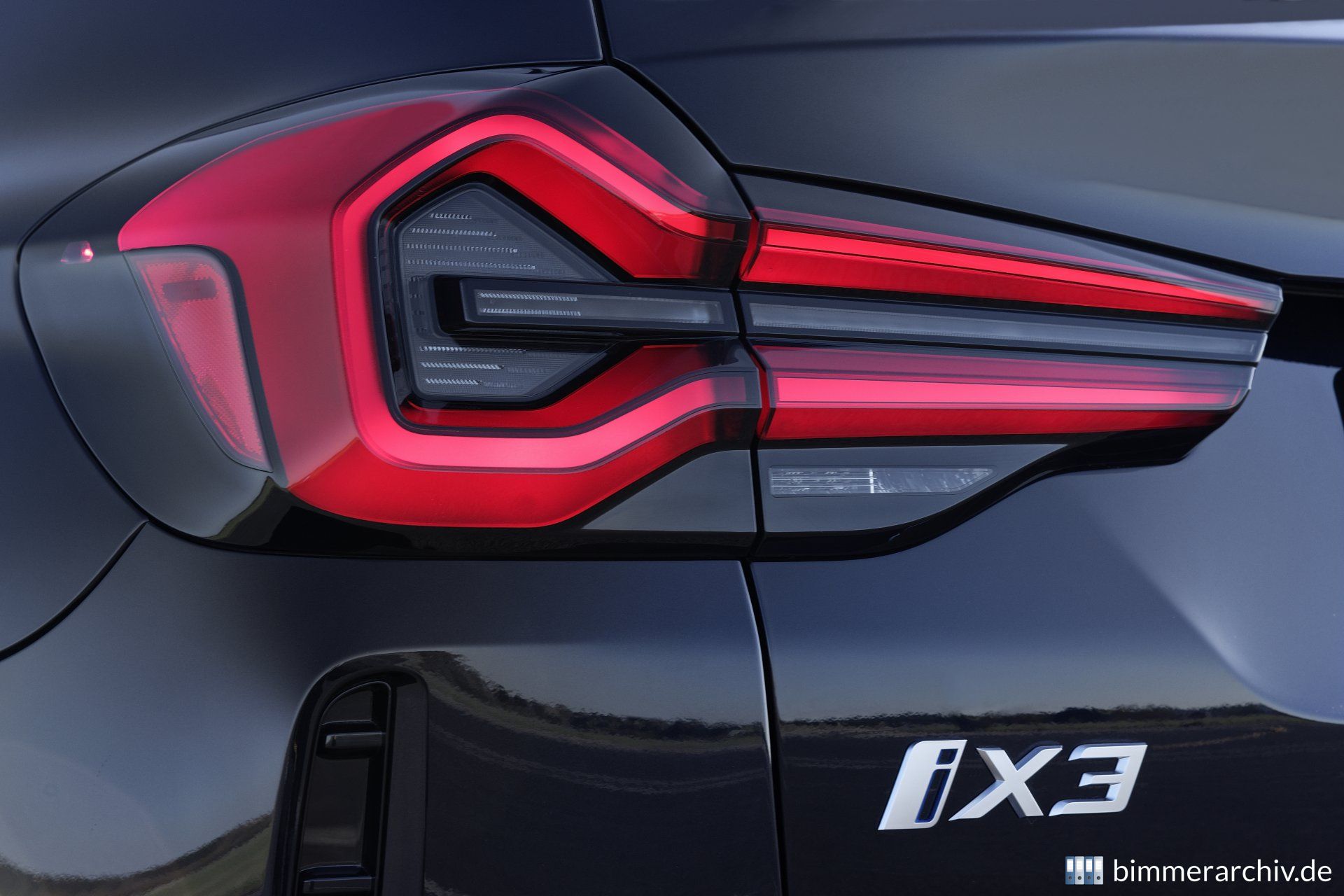 BMW iX3