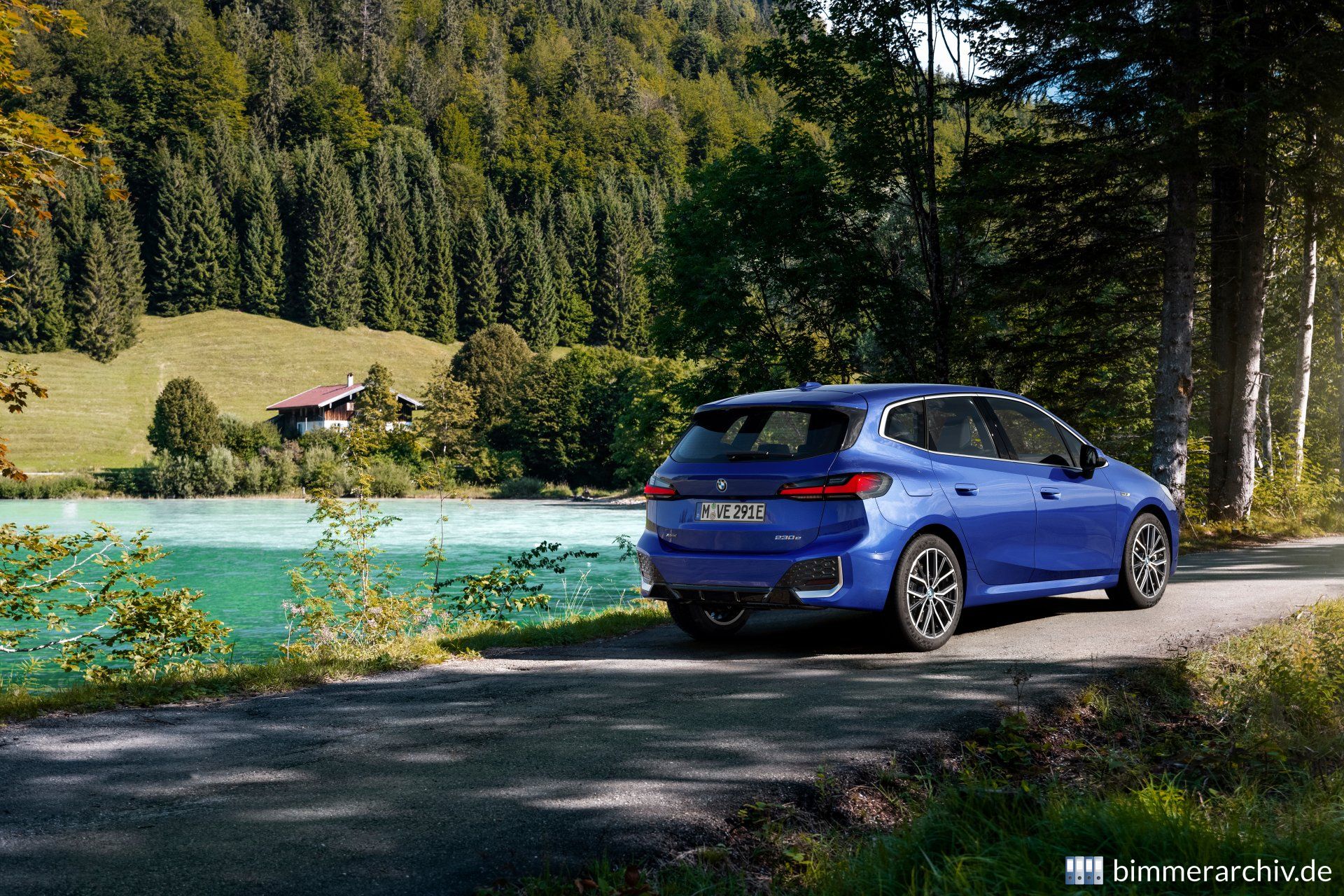 BMW 230e xDrive Active Tourer