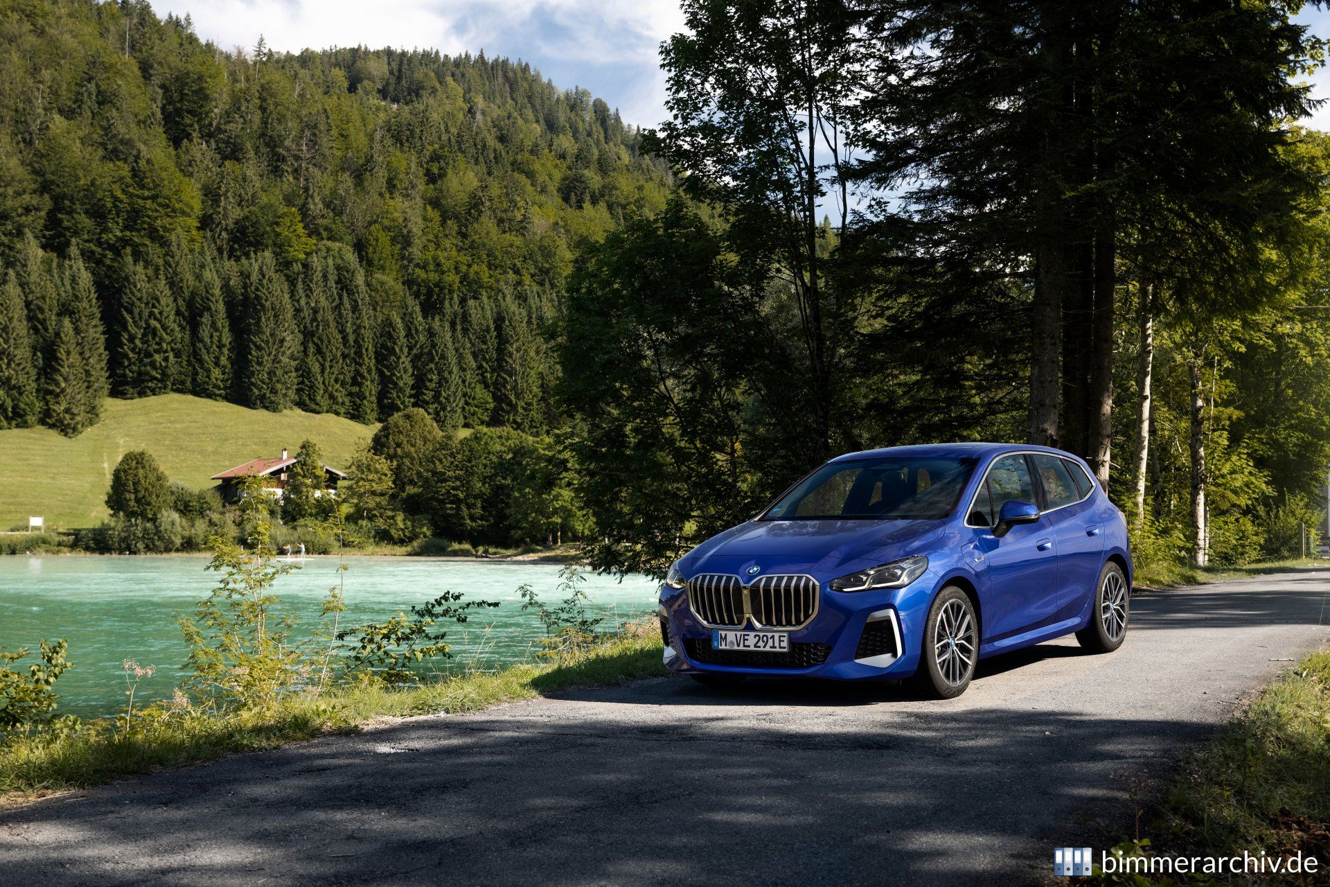 BMW 230e xDrive Active Tourer