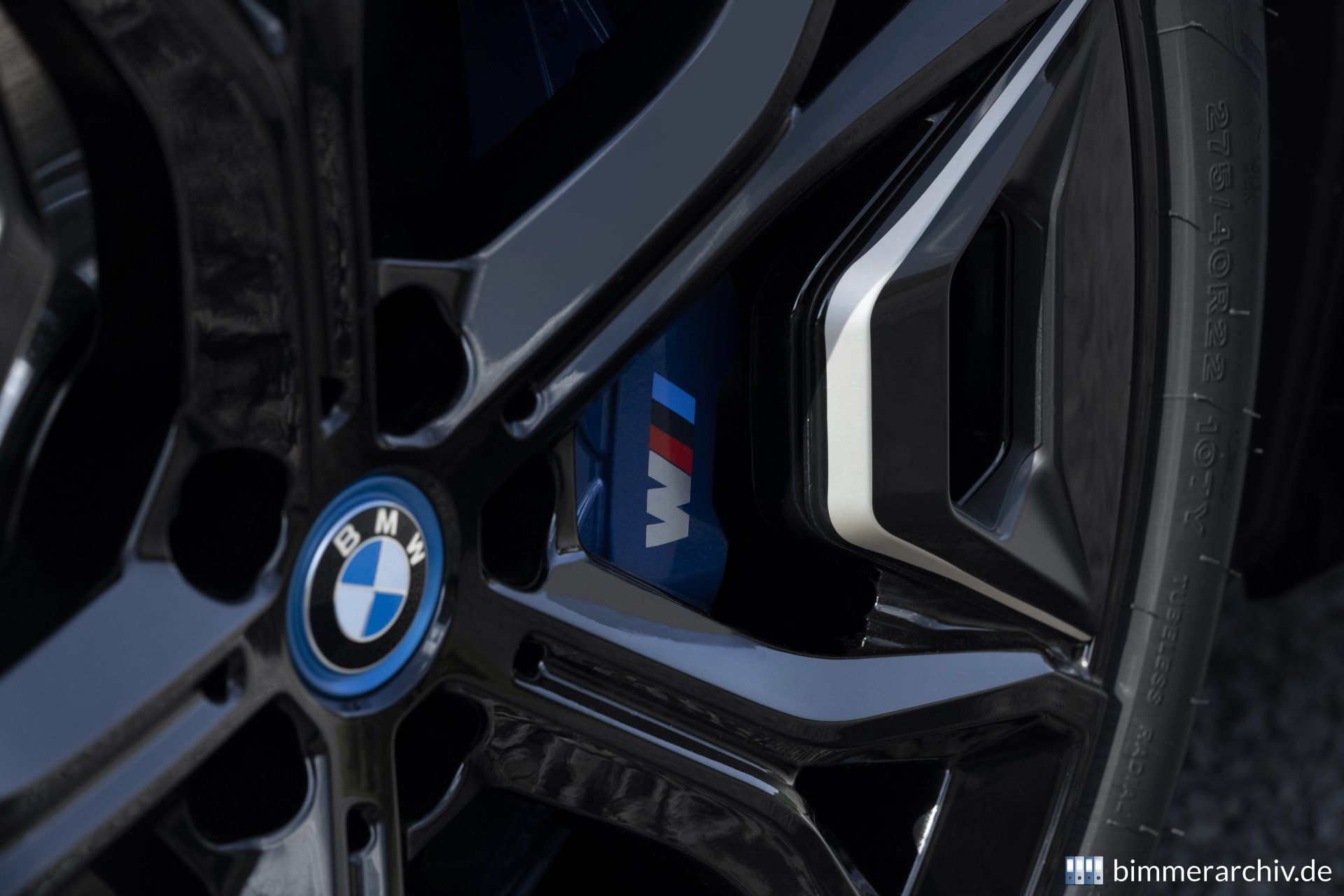 BMW iX M60