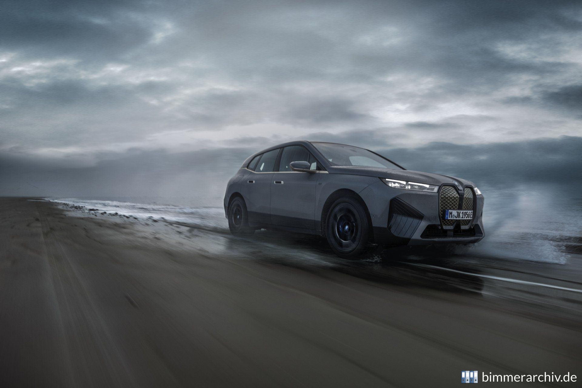 BMW iX M60