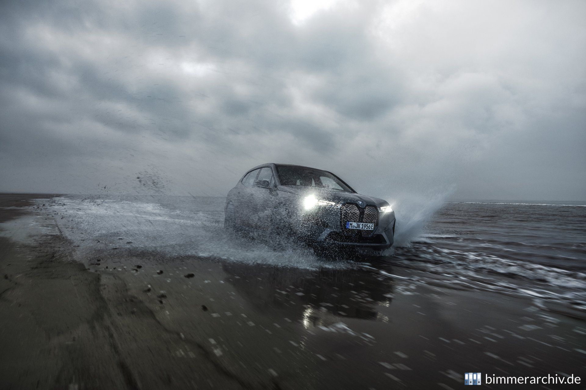 BMW iX M60