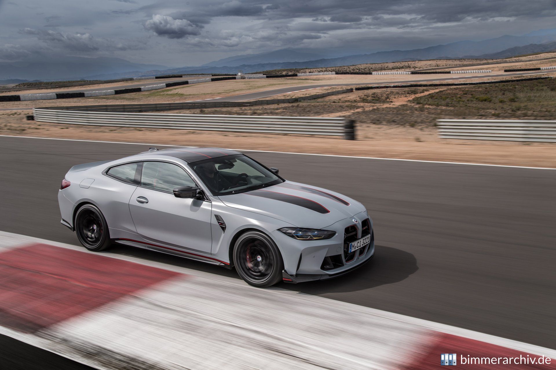 BMW M4 CSL