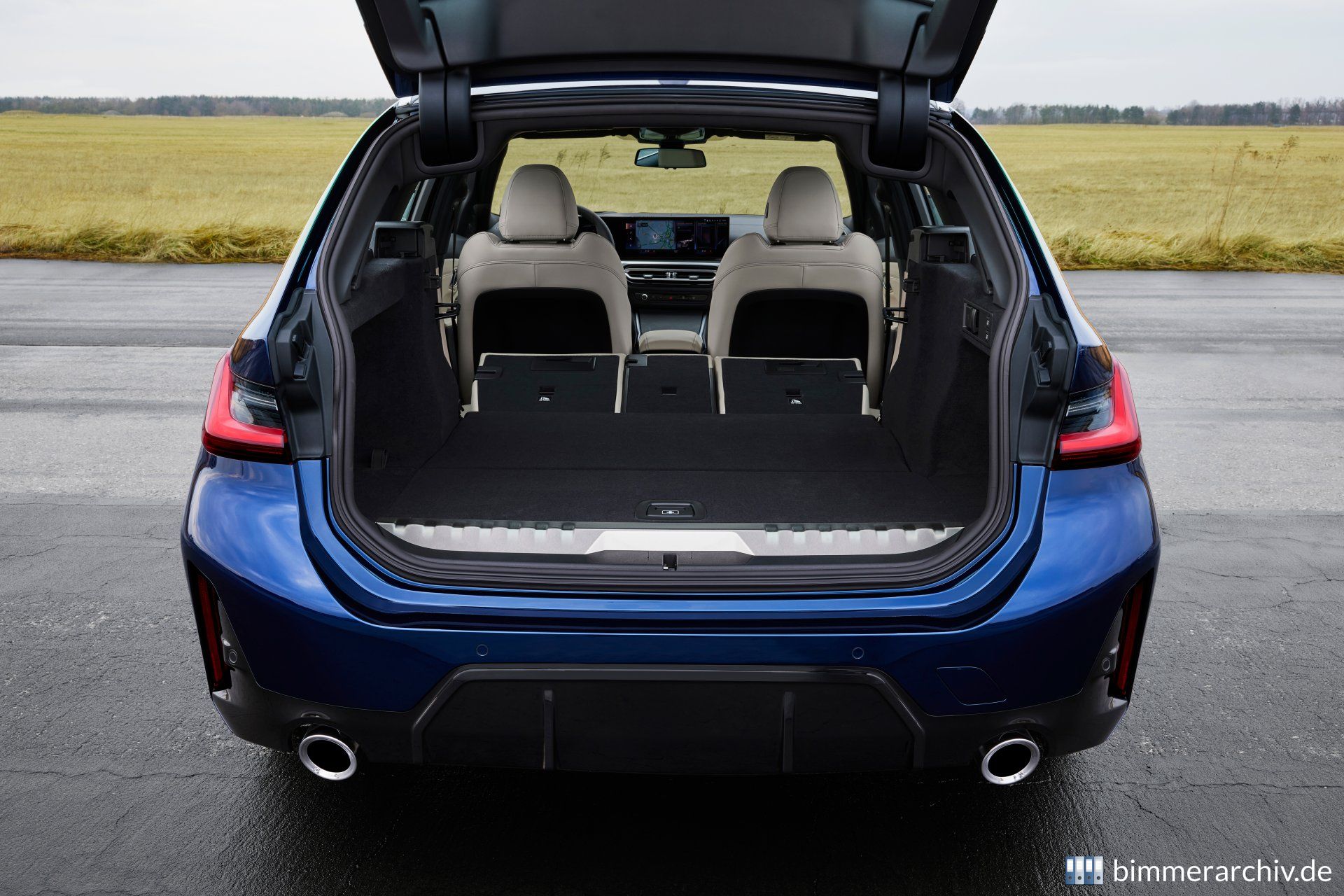 BMW 330e Touring