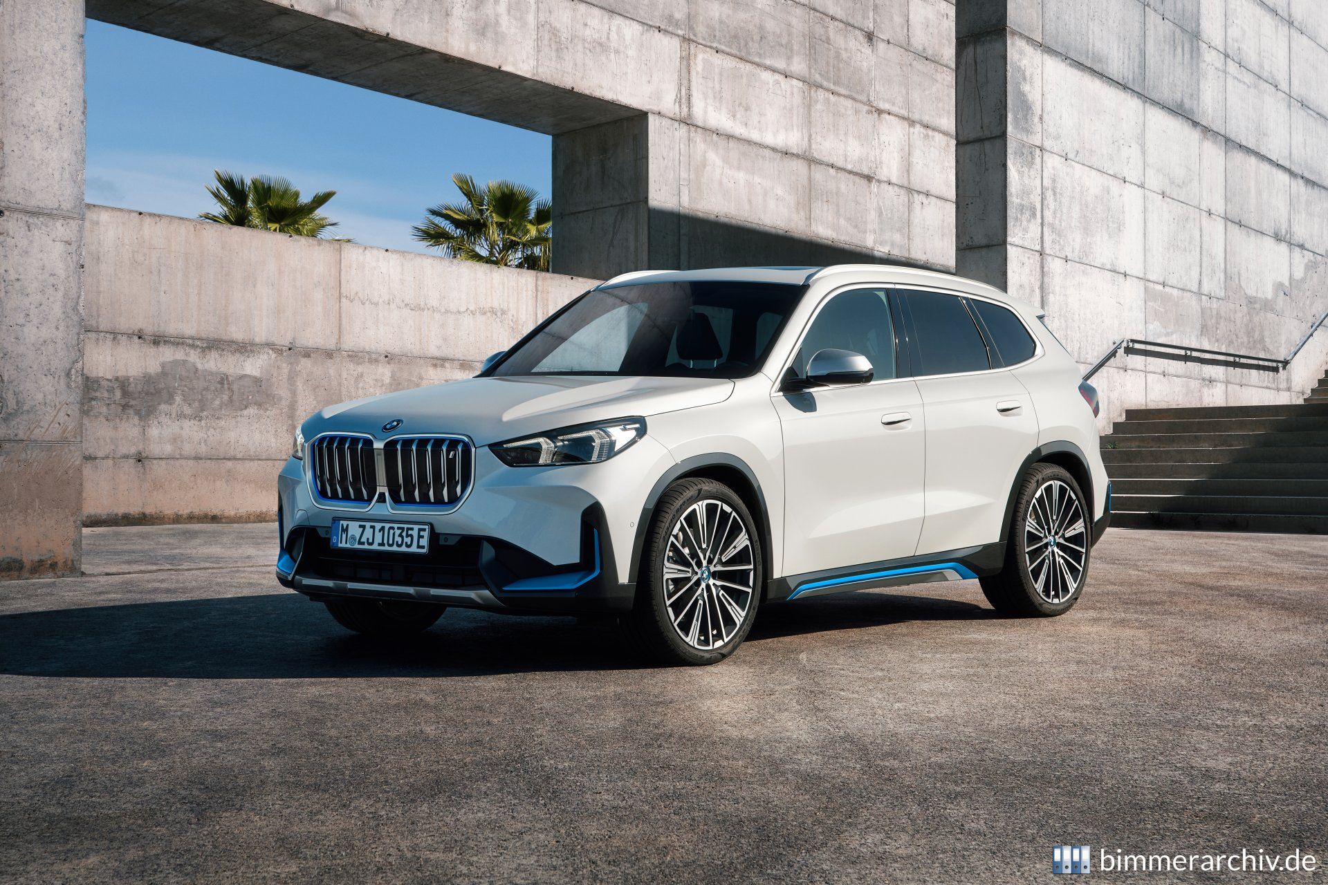 BMW iX1 xDrive30
