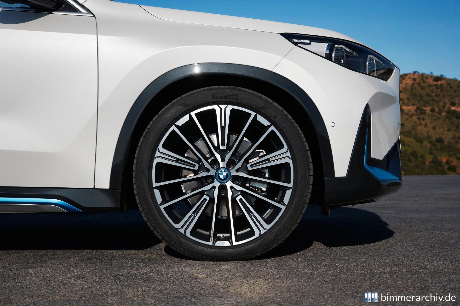 BMW iX1 xDrive30