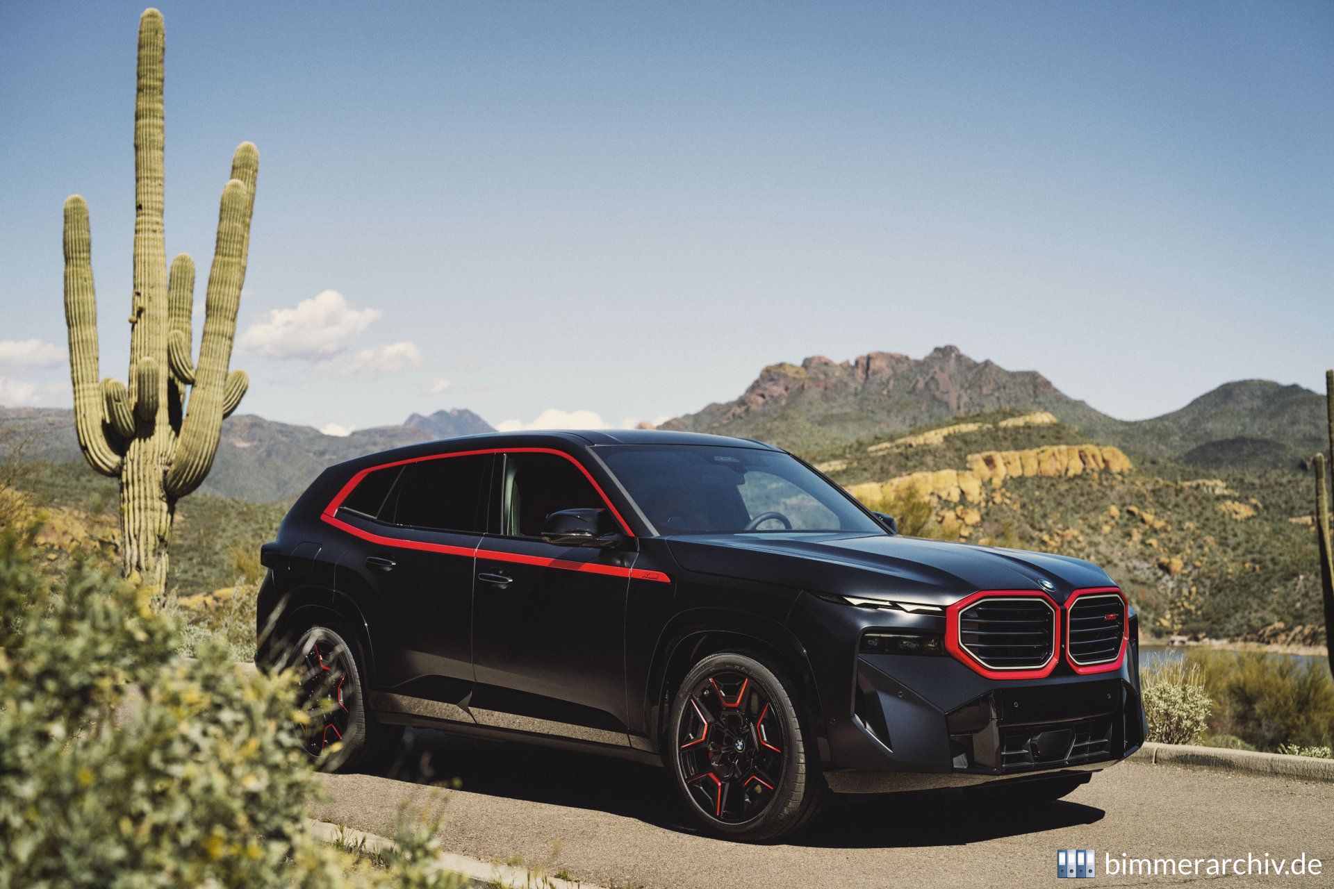 BMW XM Label Red