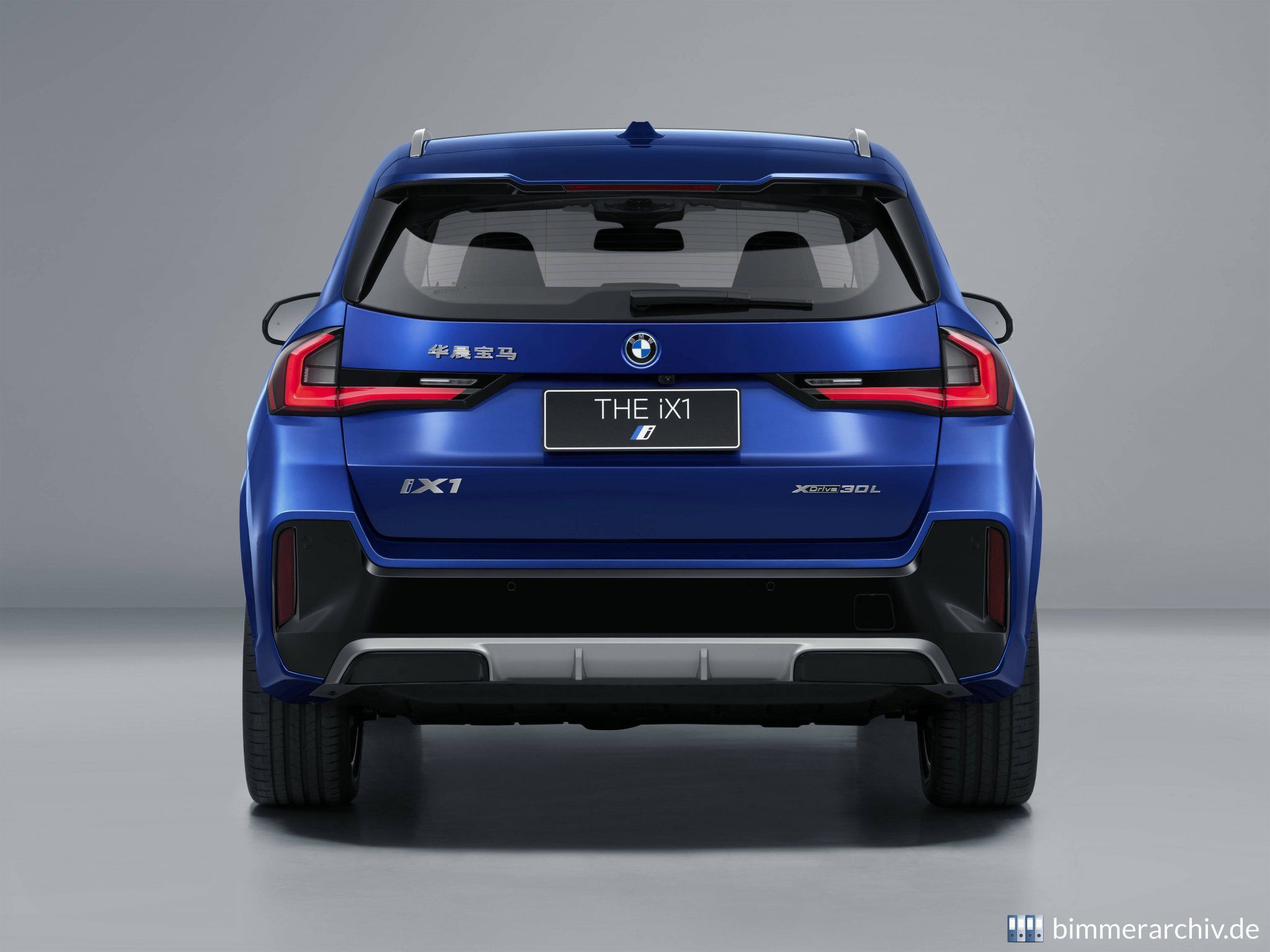 BMW iX1