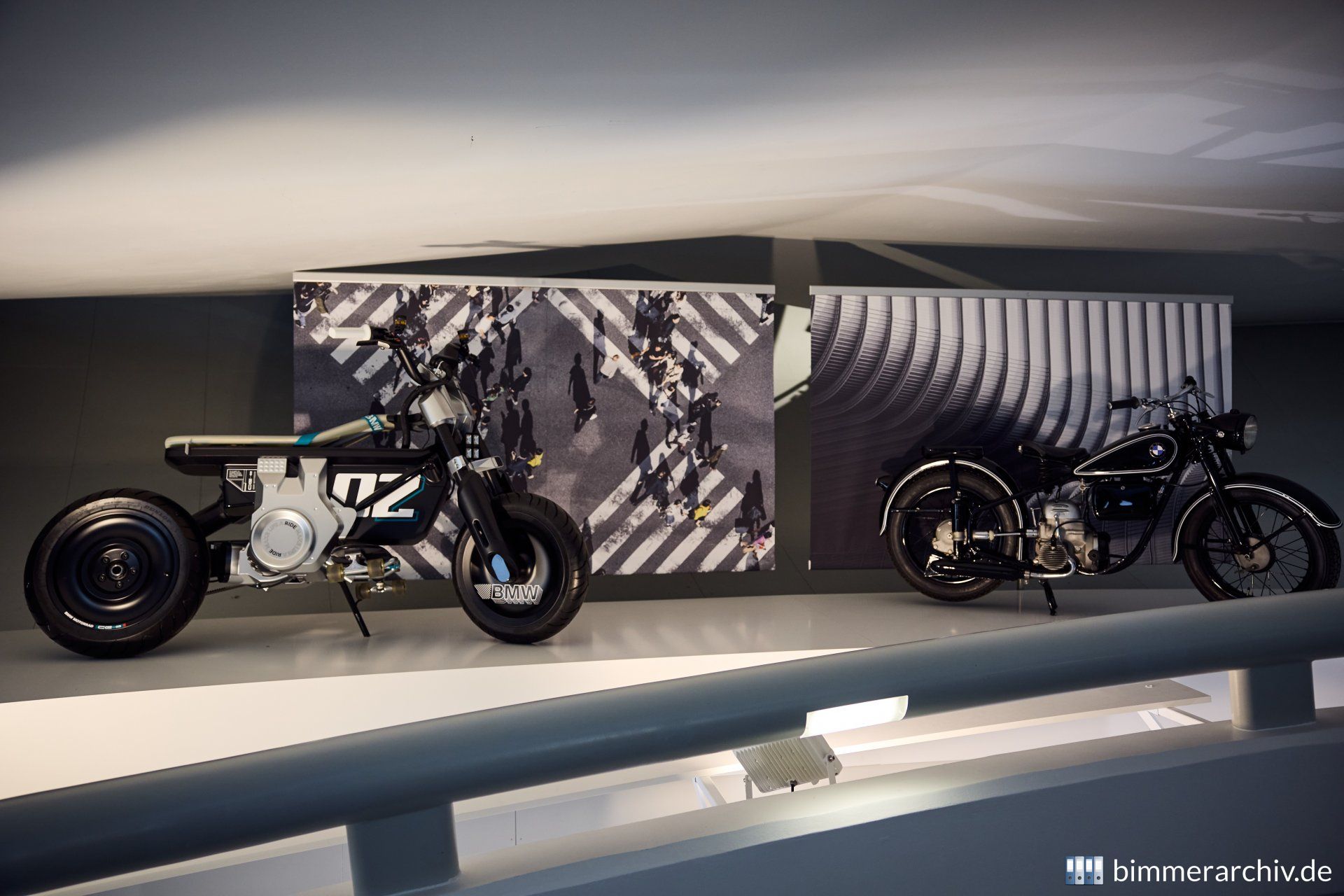 Urbane Mobilität damals und heute: BMW CE 02 Prototype, BMW R 10 Zweitakt Prototype