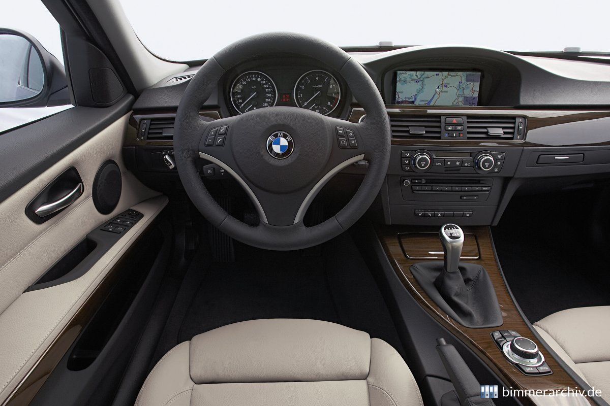 Der neue BMW 3er - Cockpit