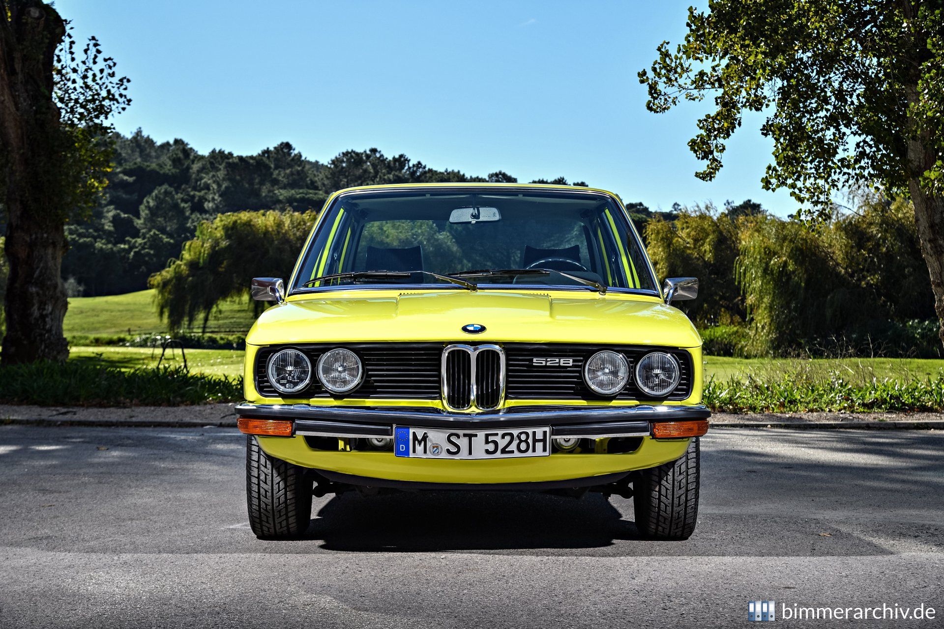 BMW 528