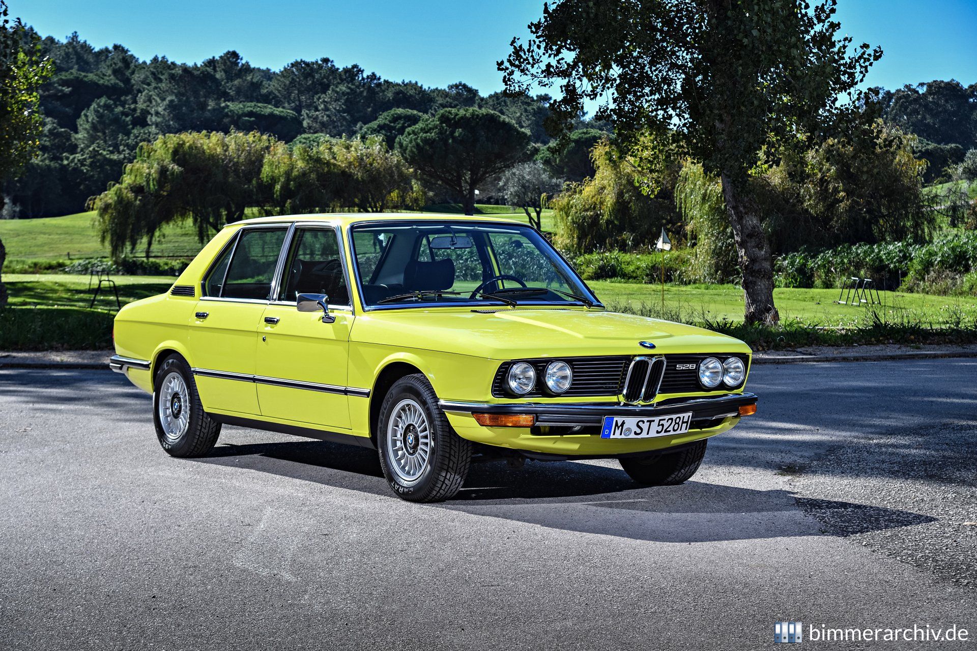 BMW 528