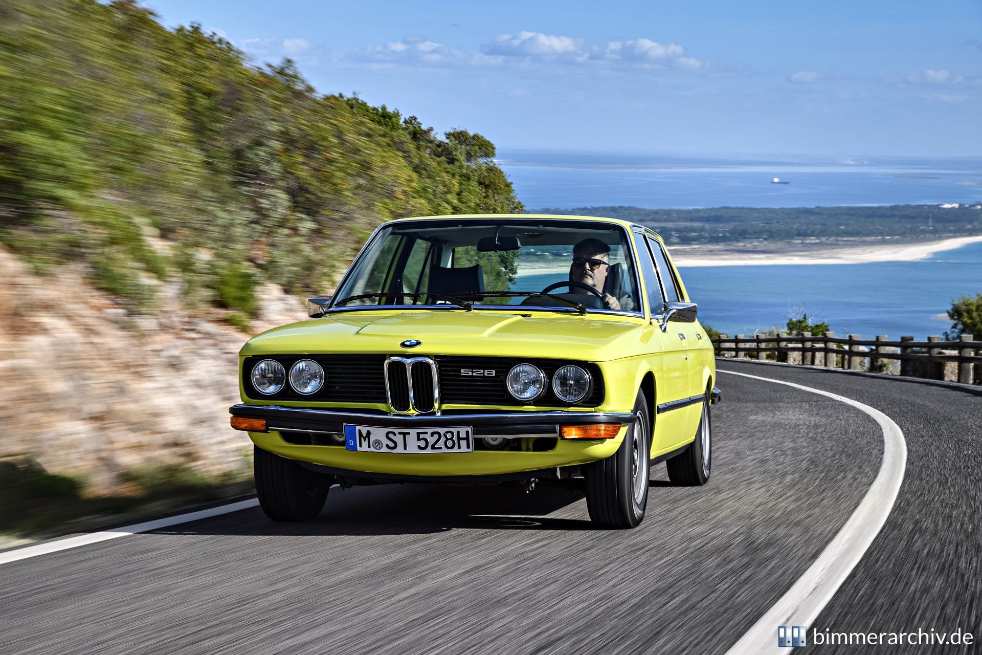 BMW 528