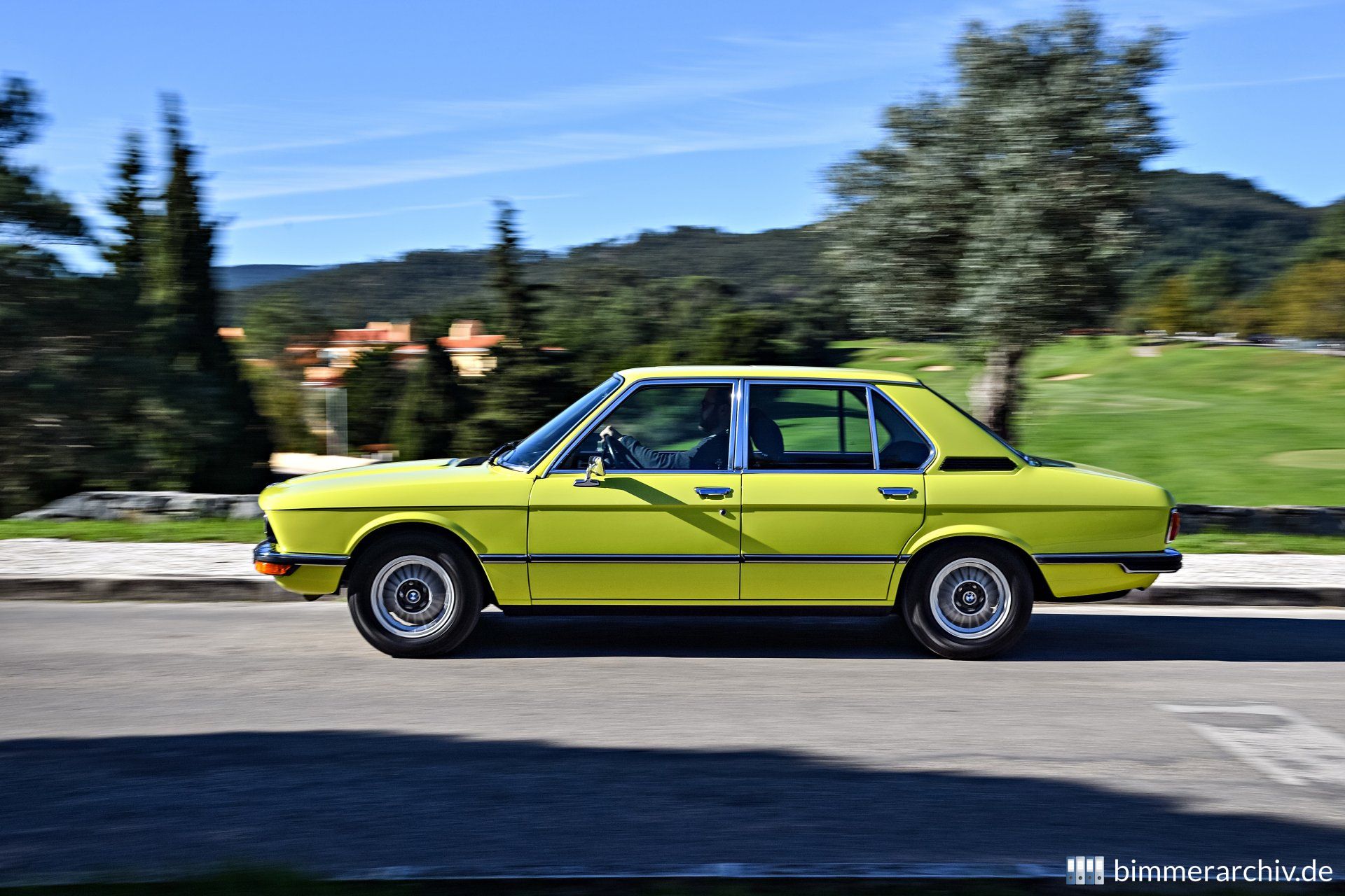 BMW 528
