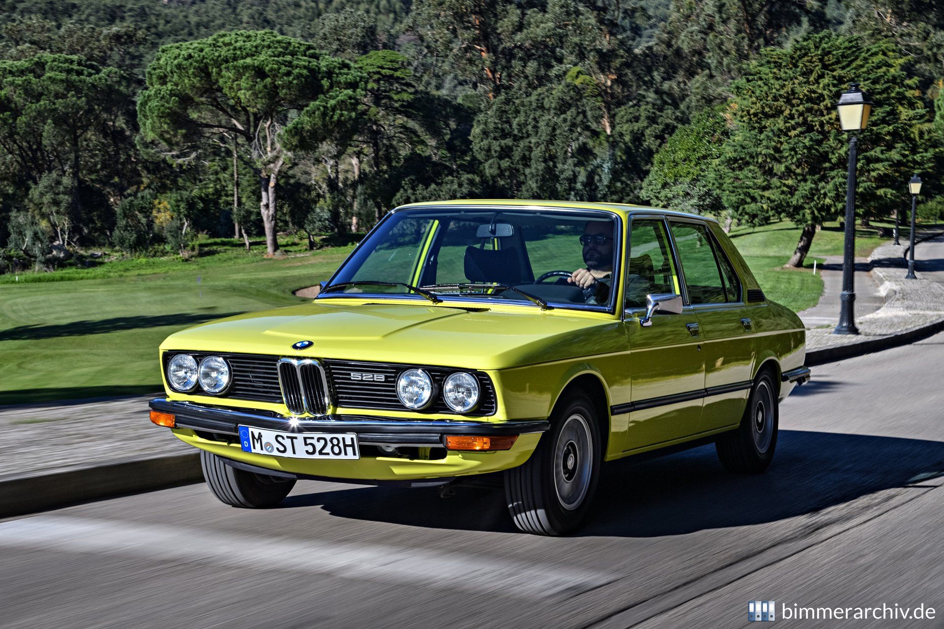 BMW 528