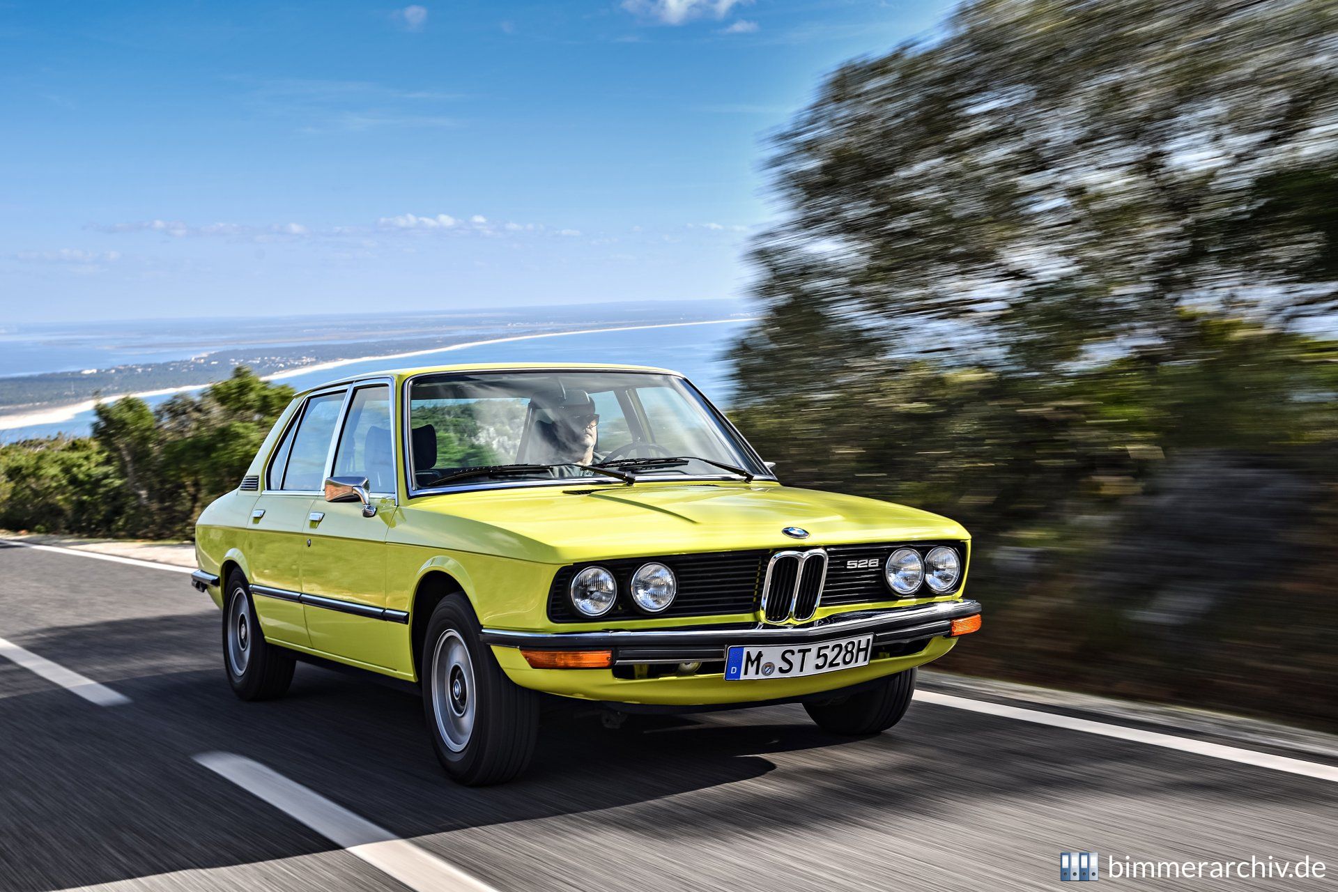 BMW 528