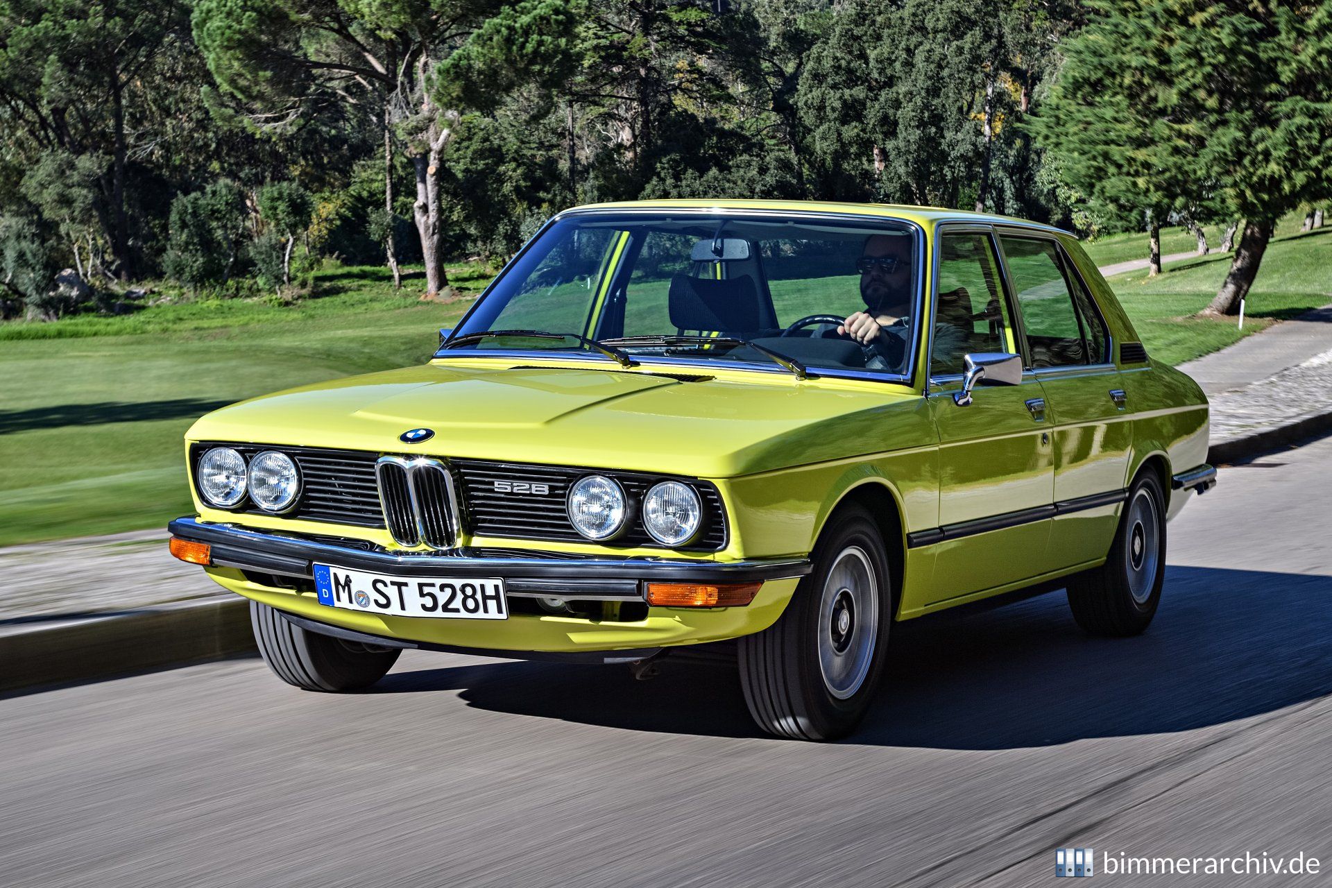 BMW 528