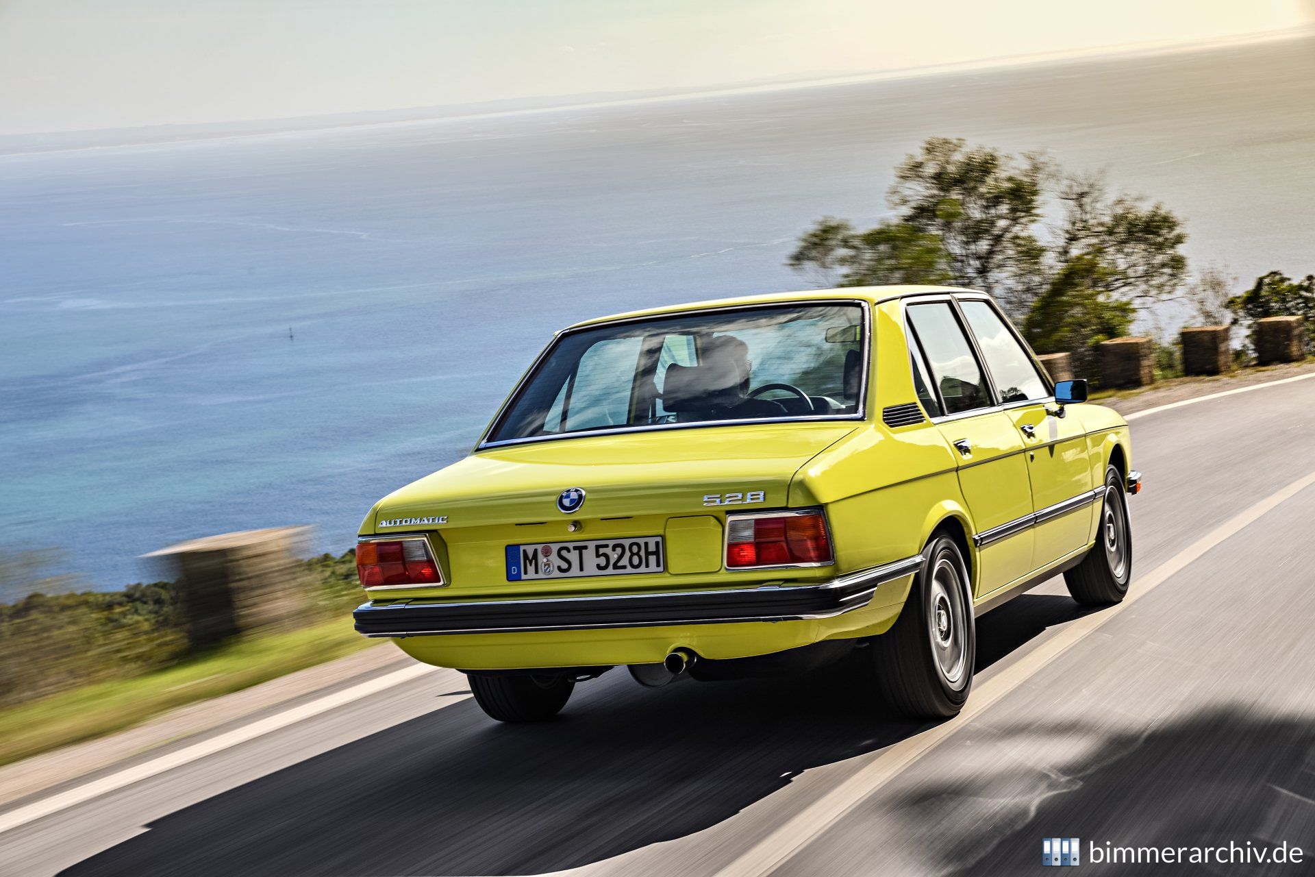 BMW 528