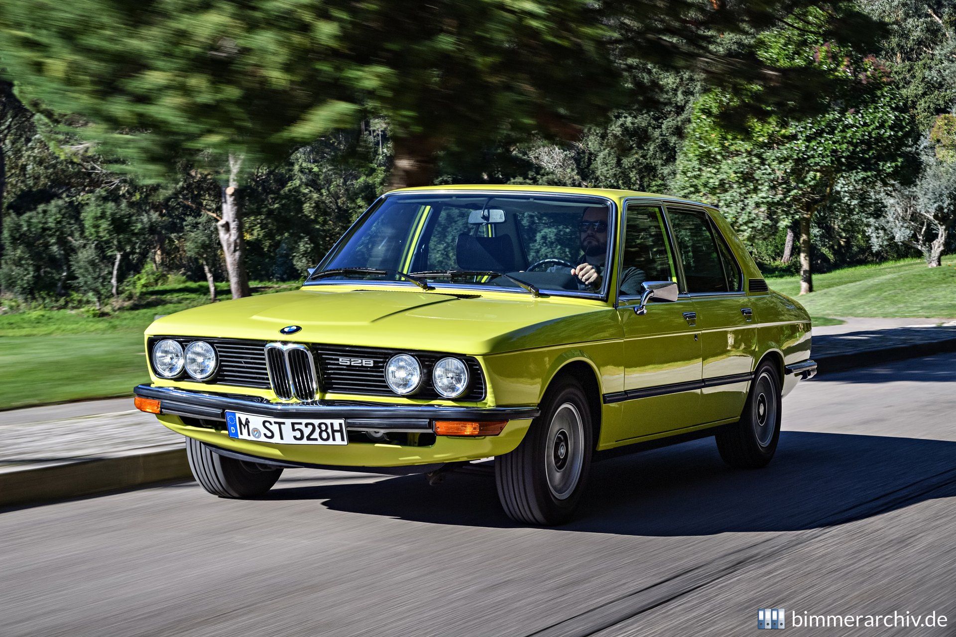 BMW 528