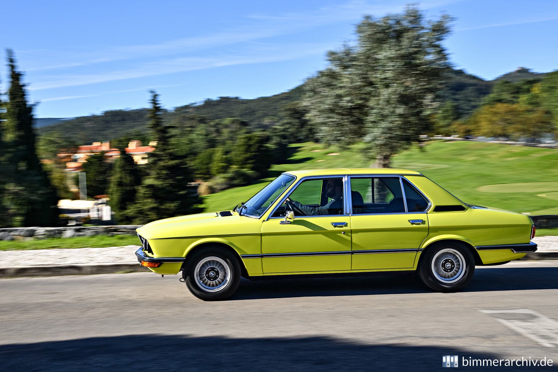 BMW 528