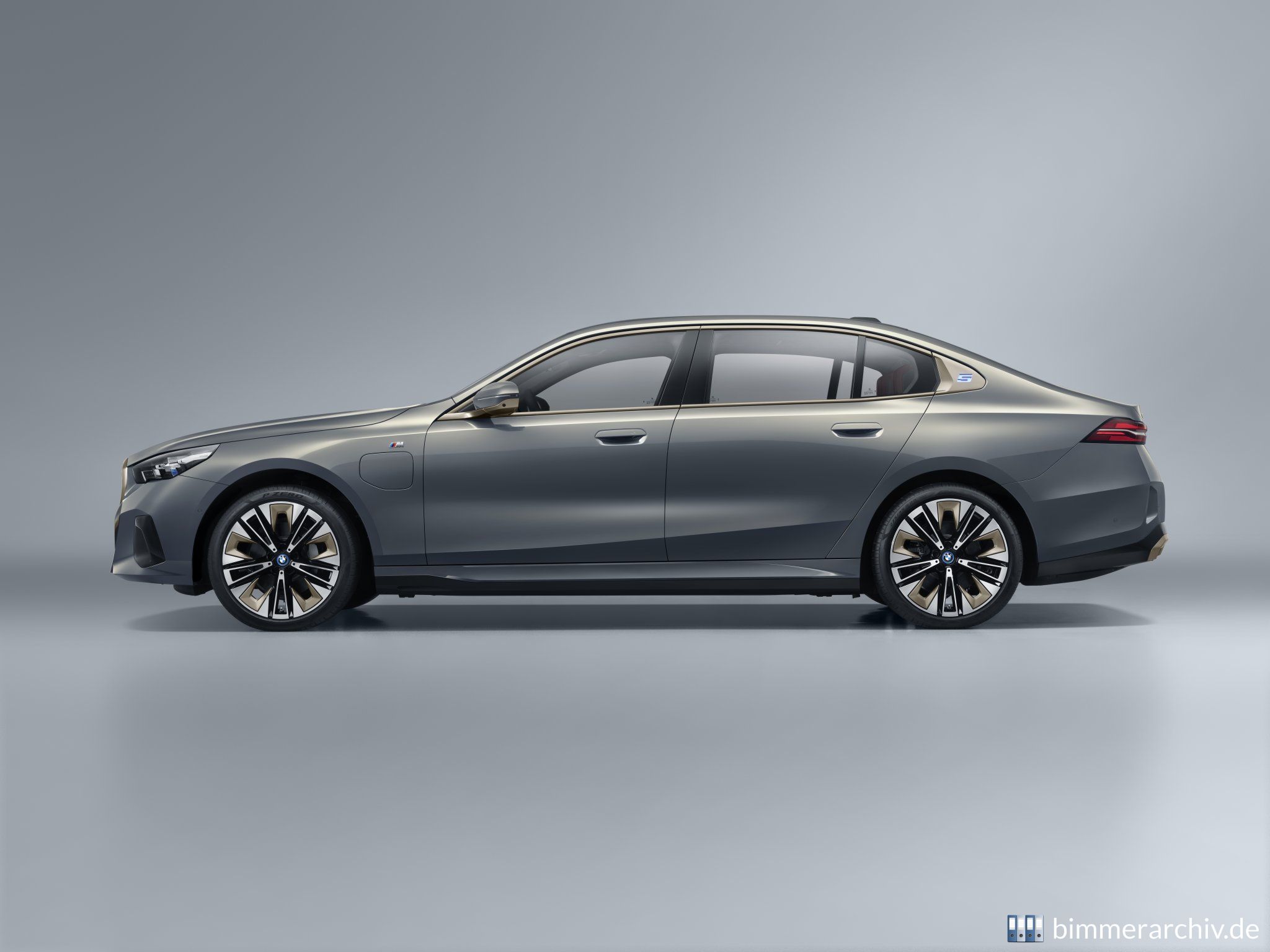 BMW i5
