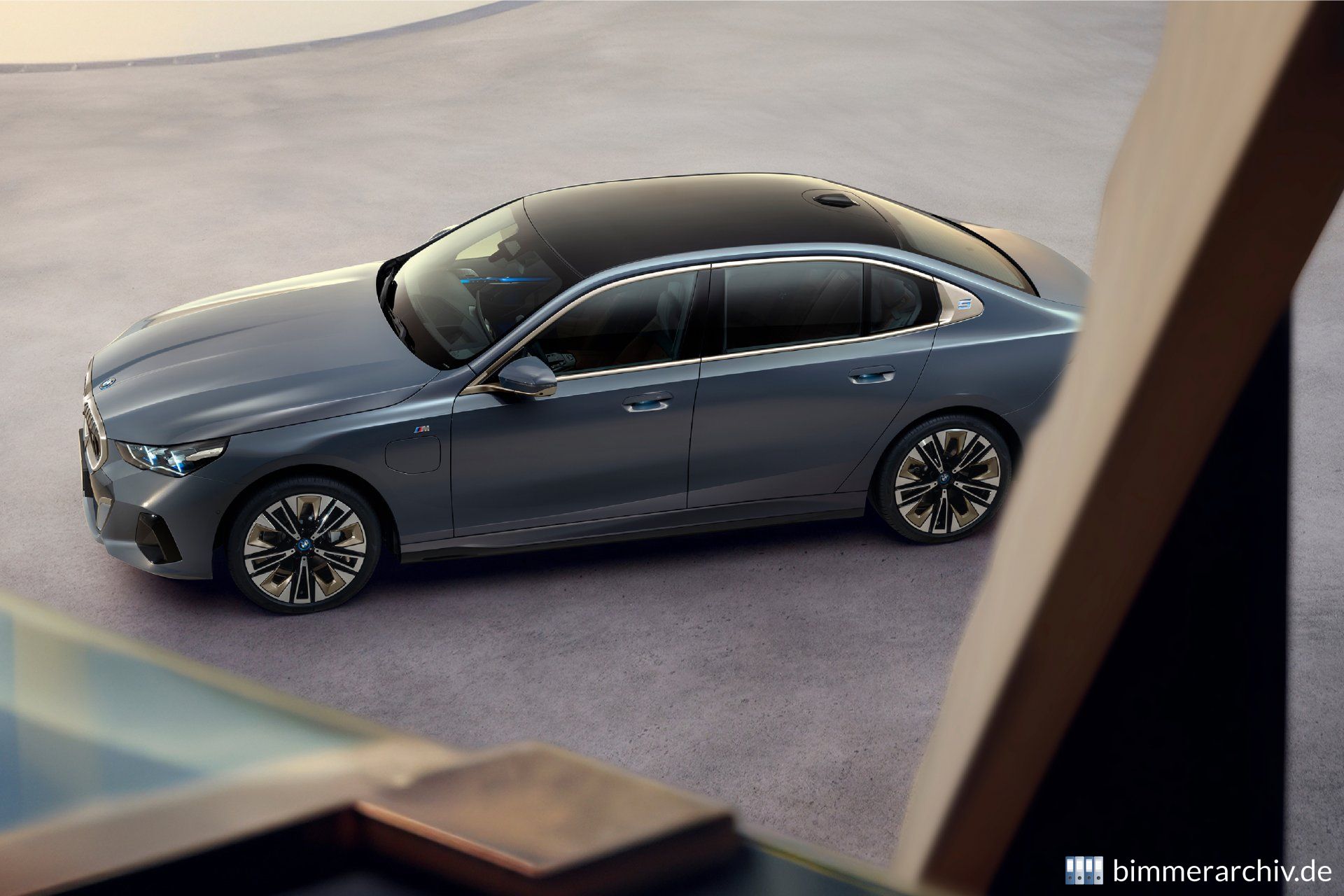 BMW i5