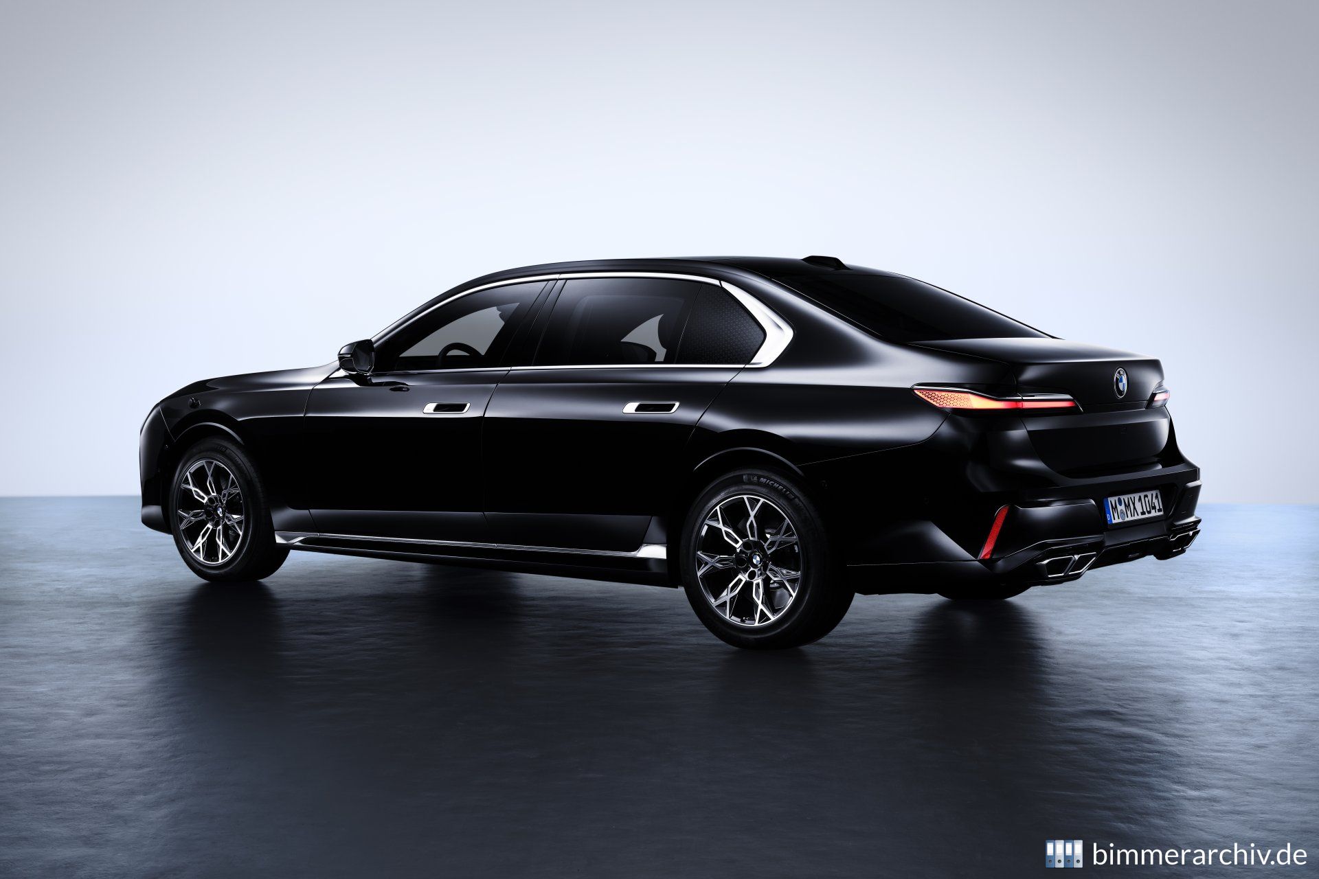 BMW 760i xDrive Protection