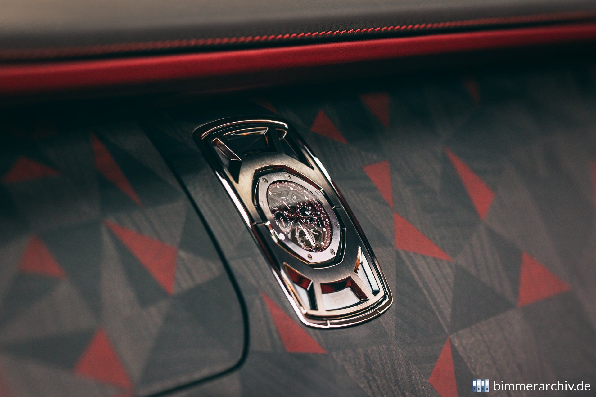 Rolls-Royce La Rose Noire Droptail